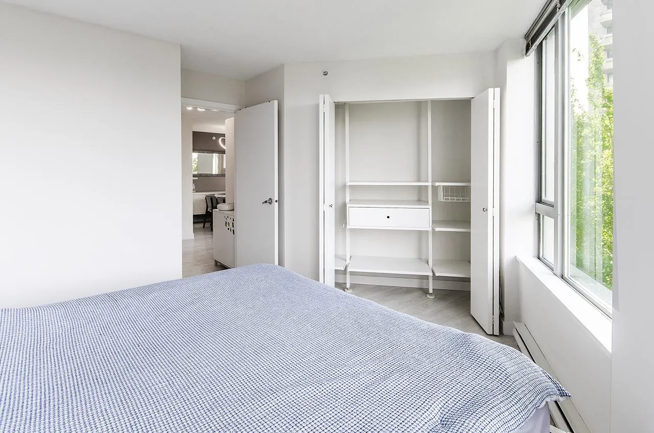 1277 Nelson Street #606