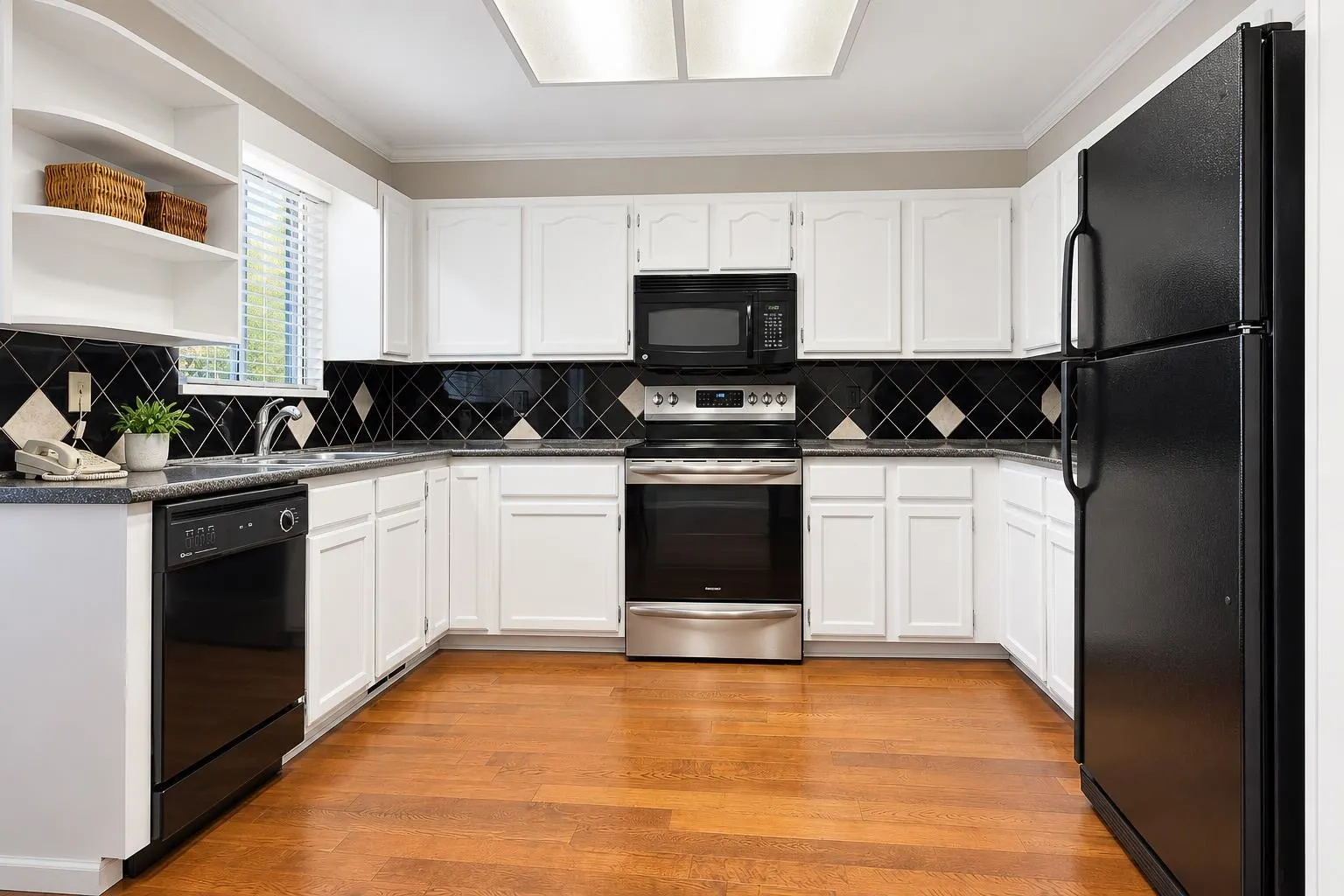 1140 Castle Crescent #202