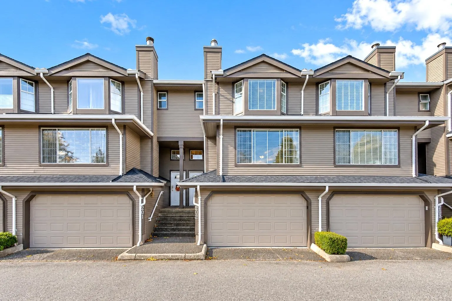 1140 Castle Crescent #202