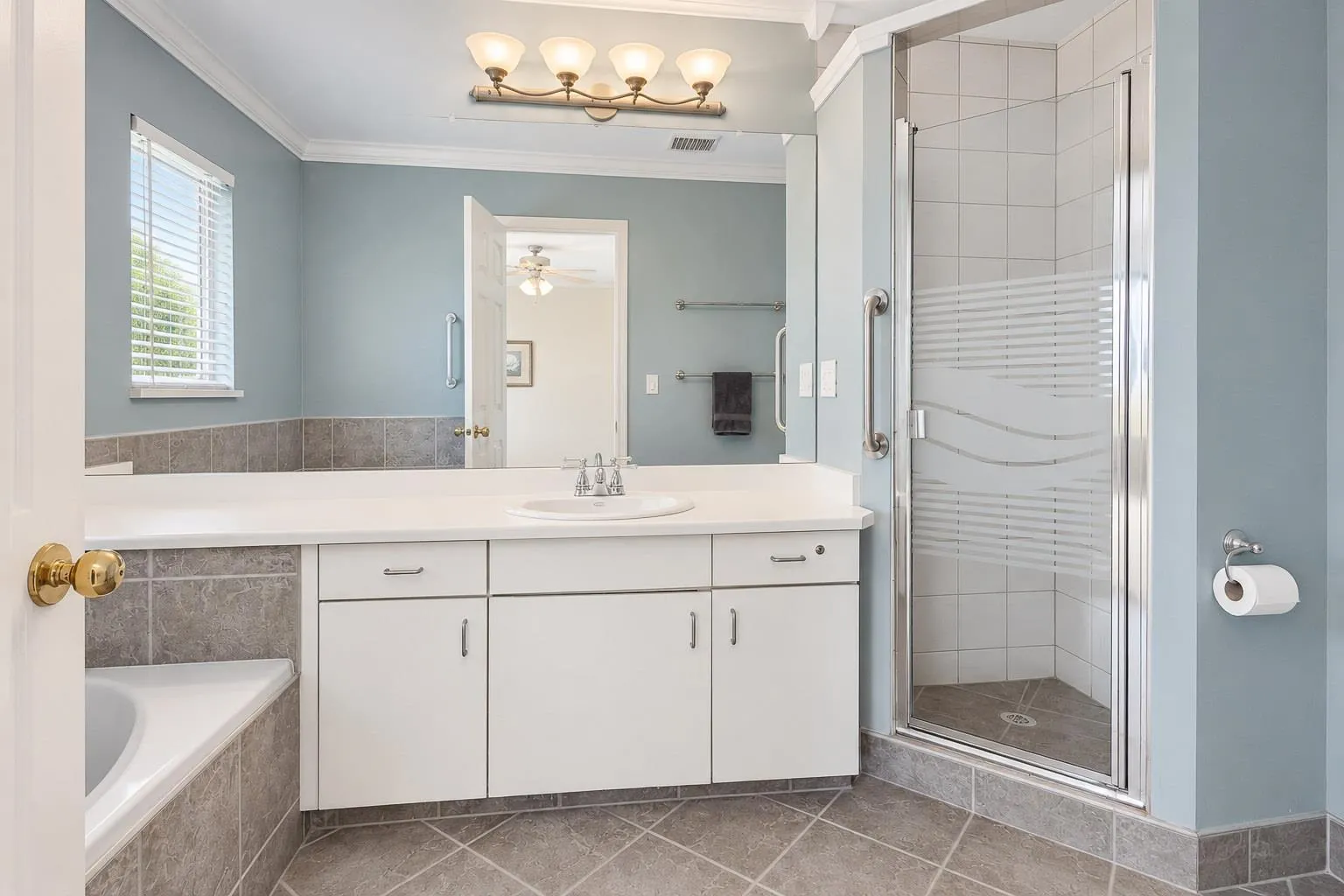 1140 Castle Crescent #202