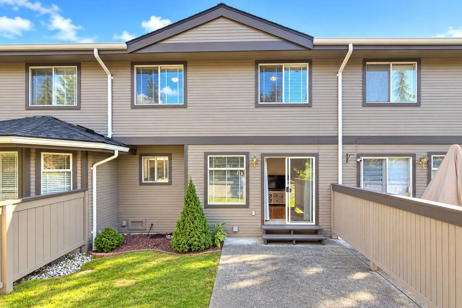 1140 Castle Crescent #202