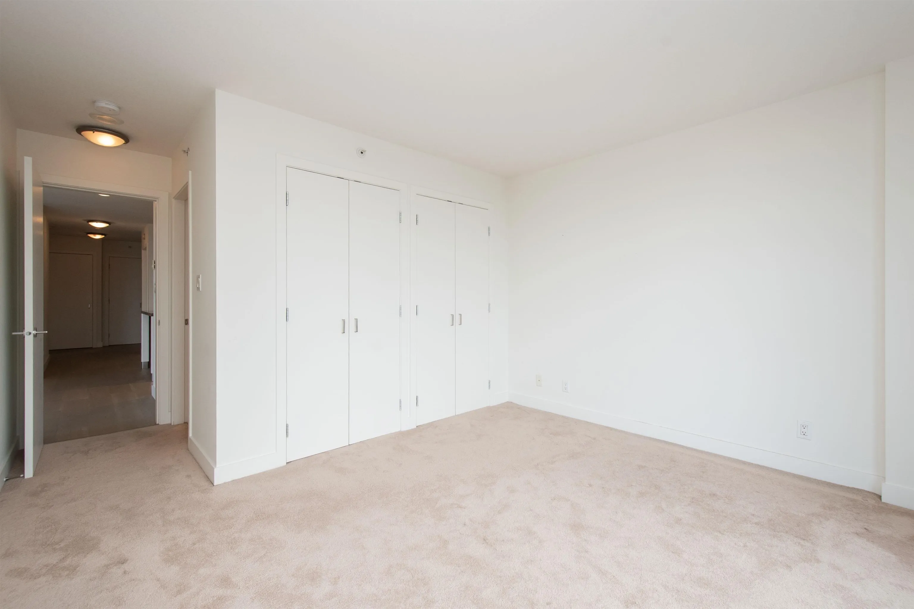 175 W 1st Street #712