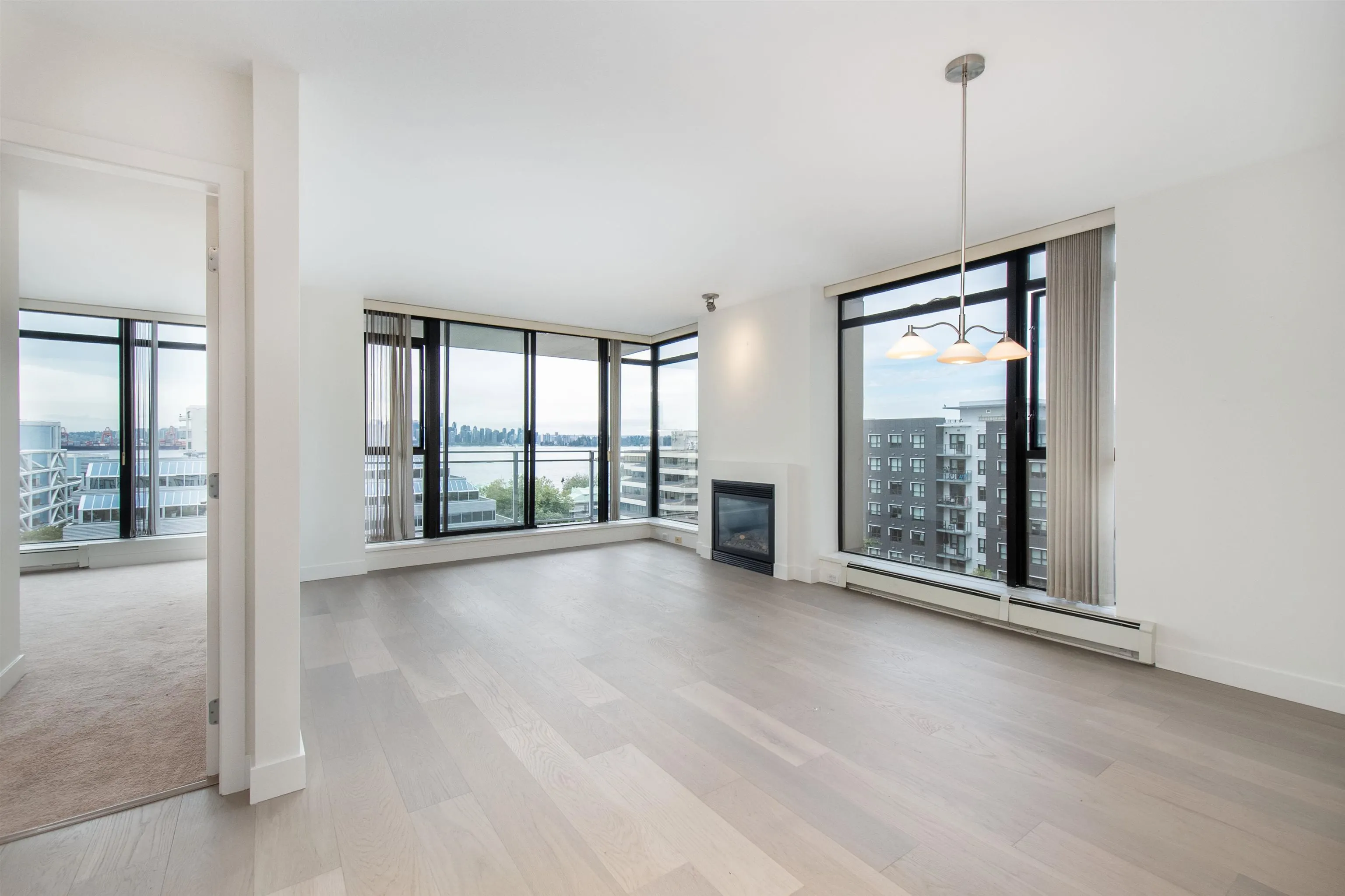 175 W 1st Street #712