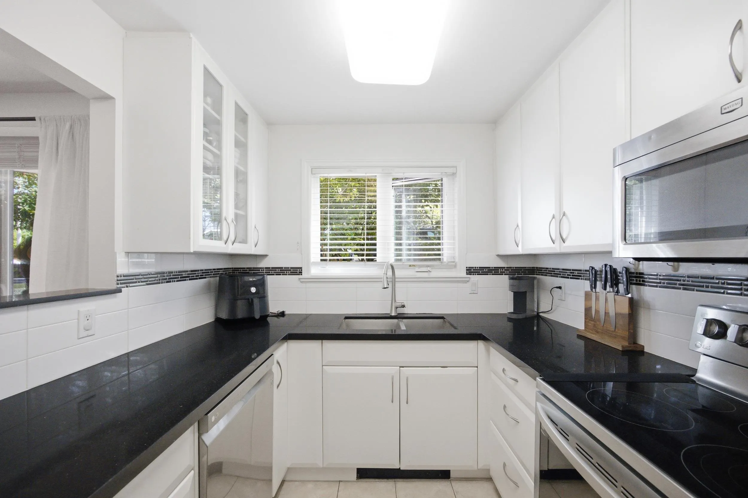 175 W 4th Street #101