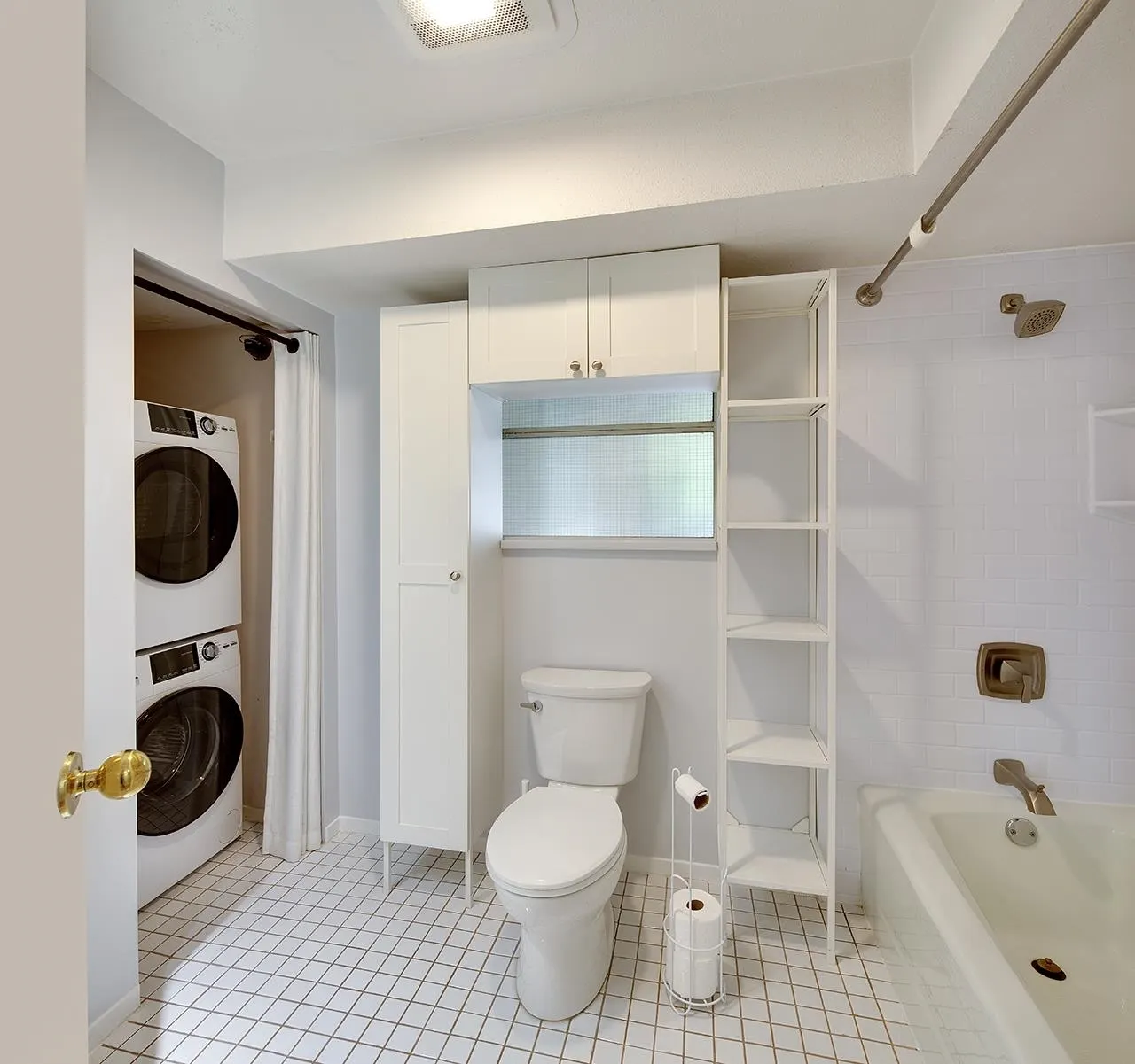 943 W 8th Avenue #204