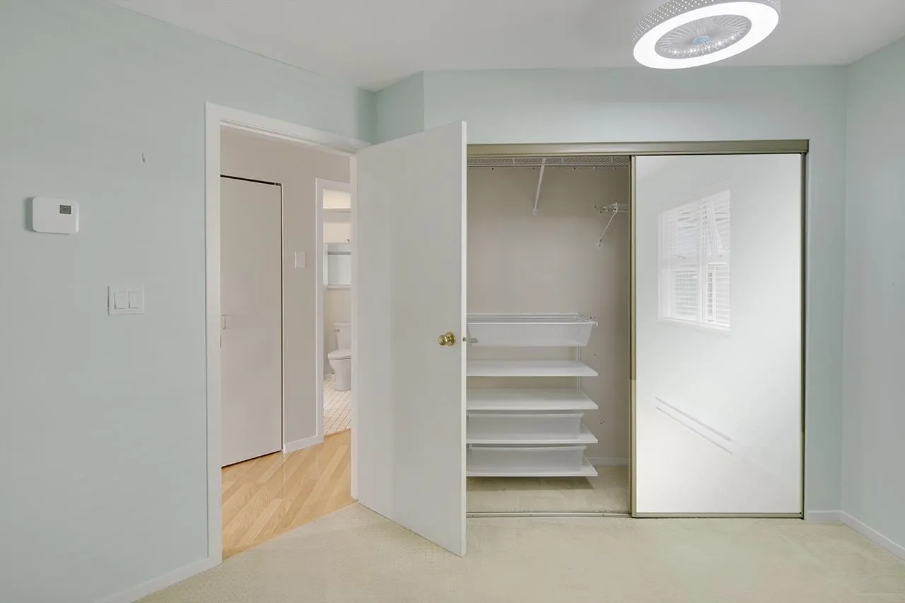 943 W 8th Avenue #204