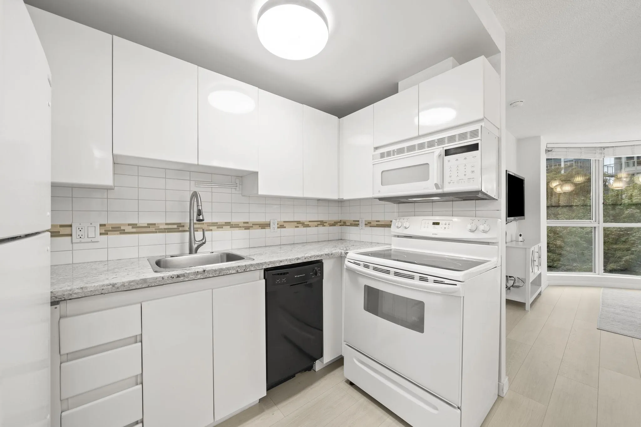555 Jervis Street #508