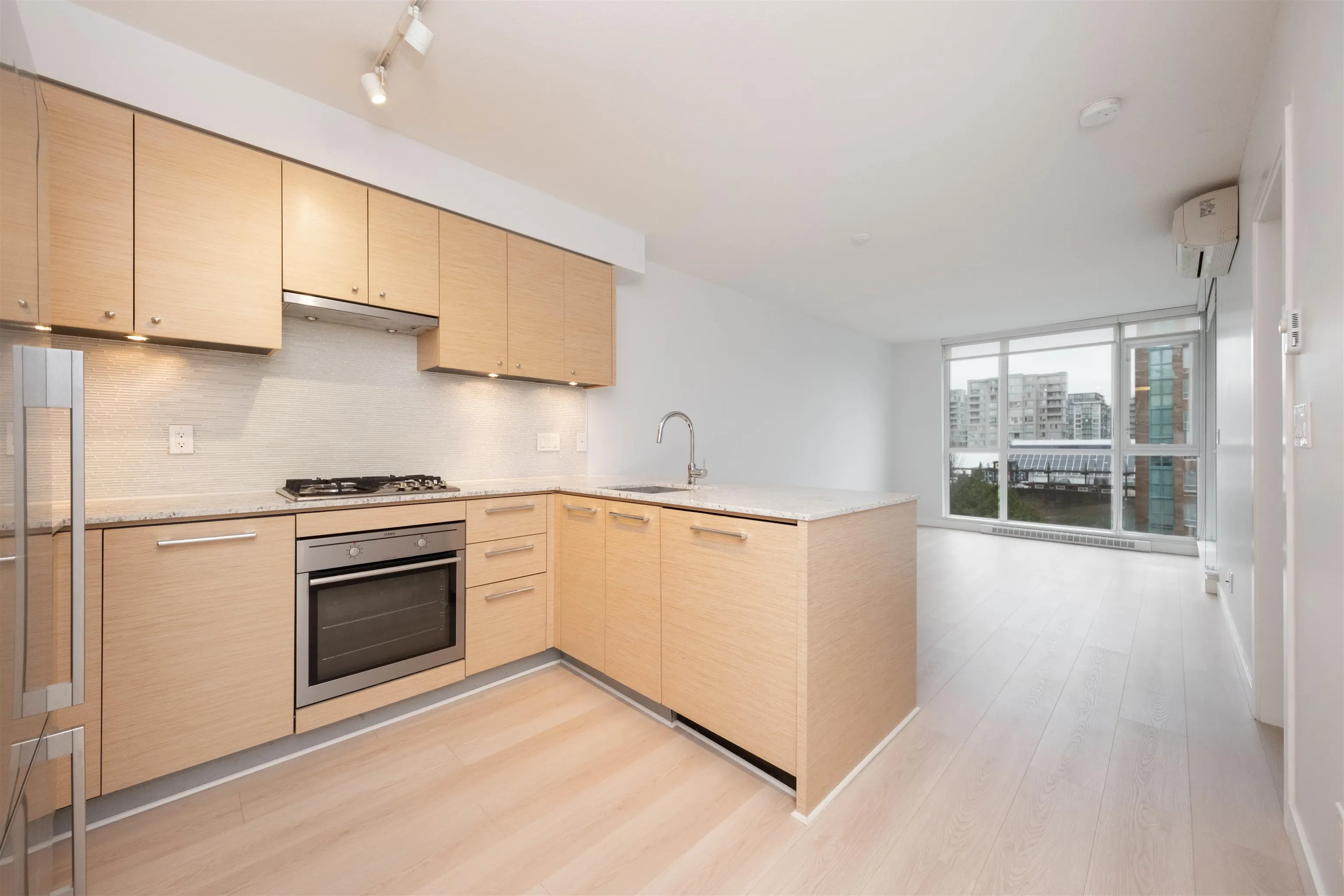 6180 Cooney Road #803