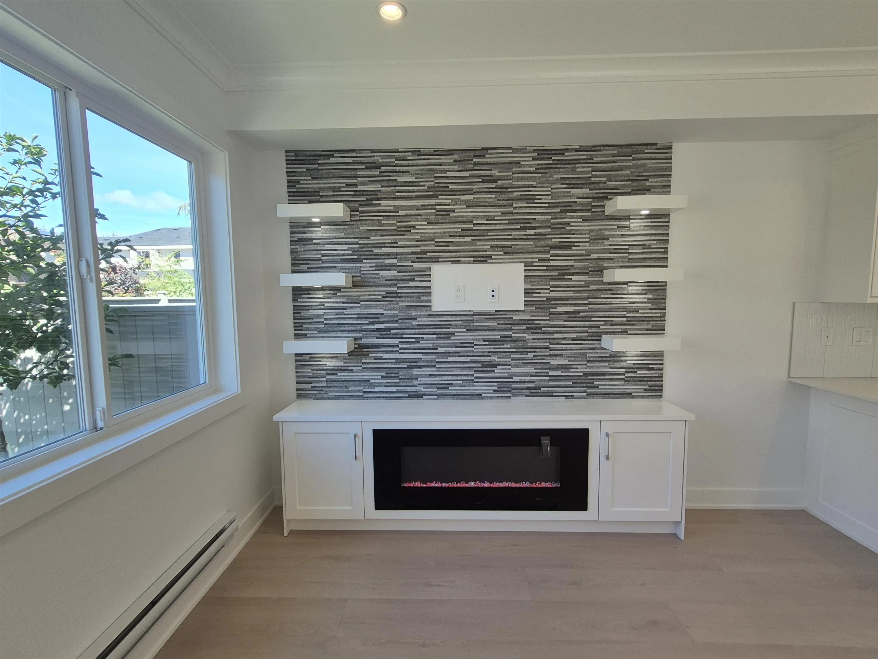 8233 Williams Road #102