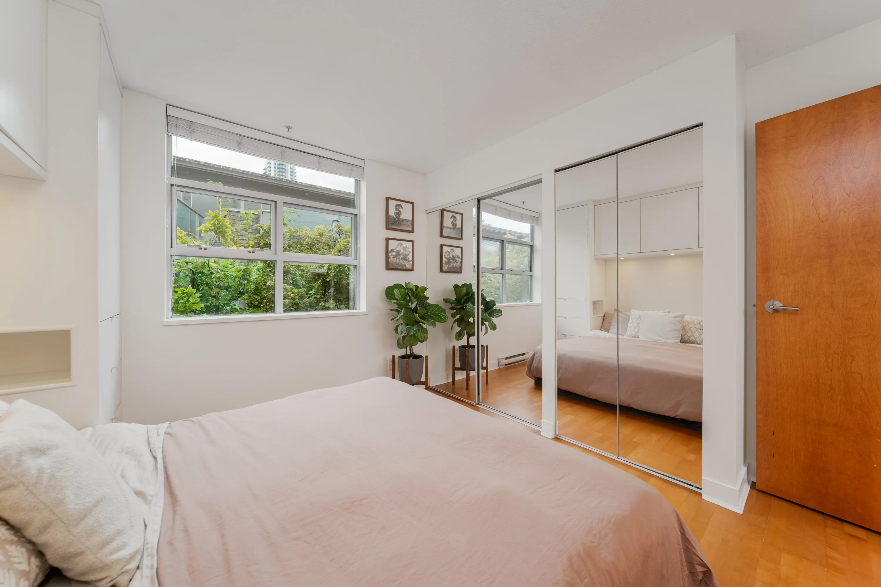 1250 W 6th Avenue #9