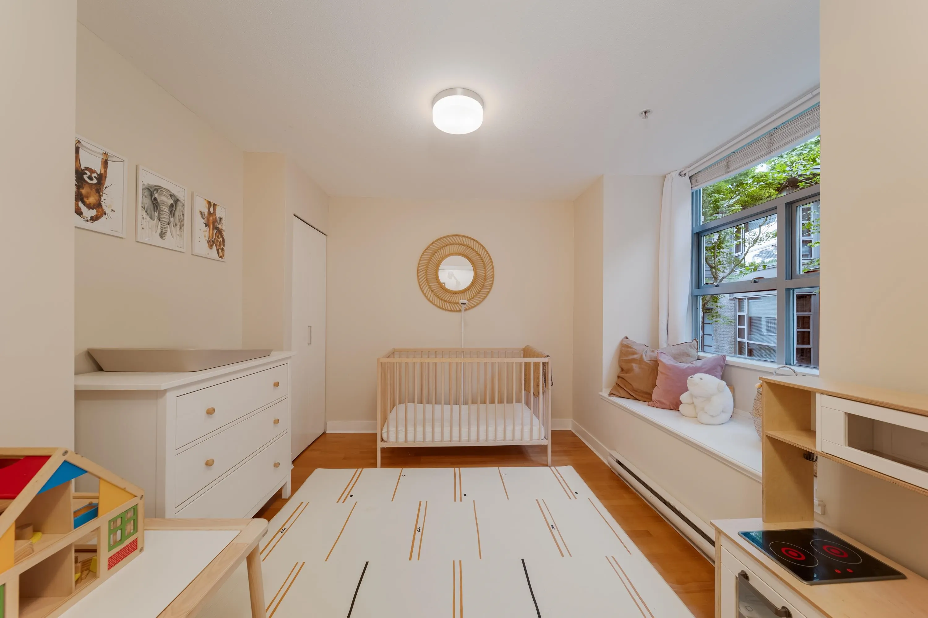 1250 W 6th Avenue #9