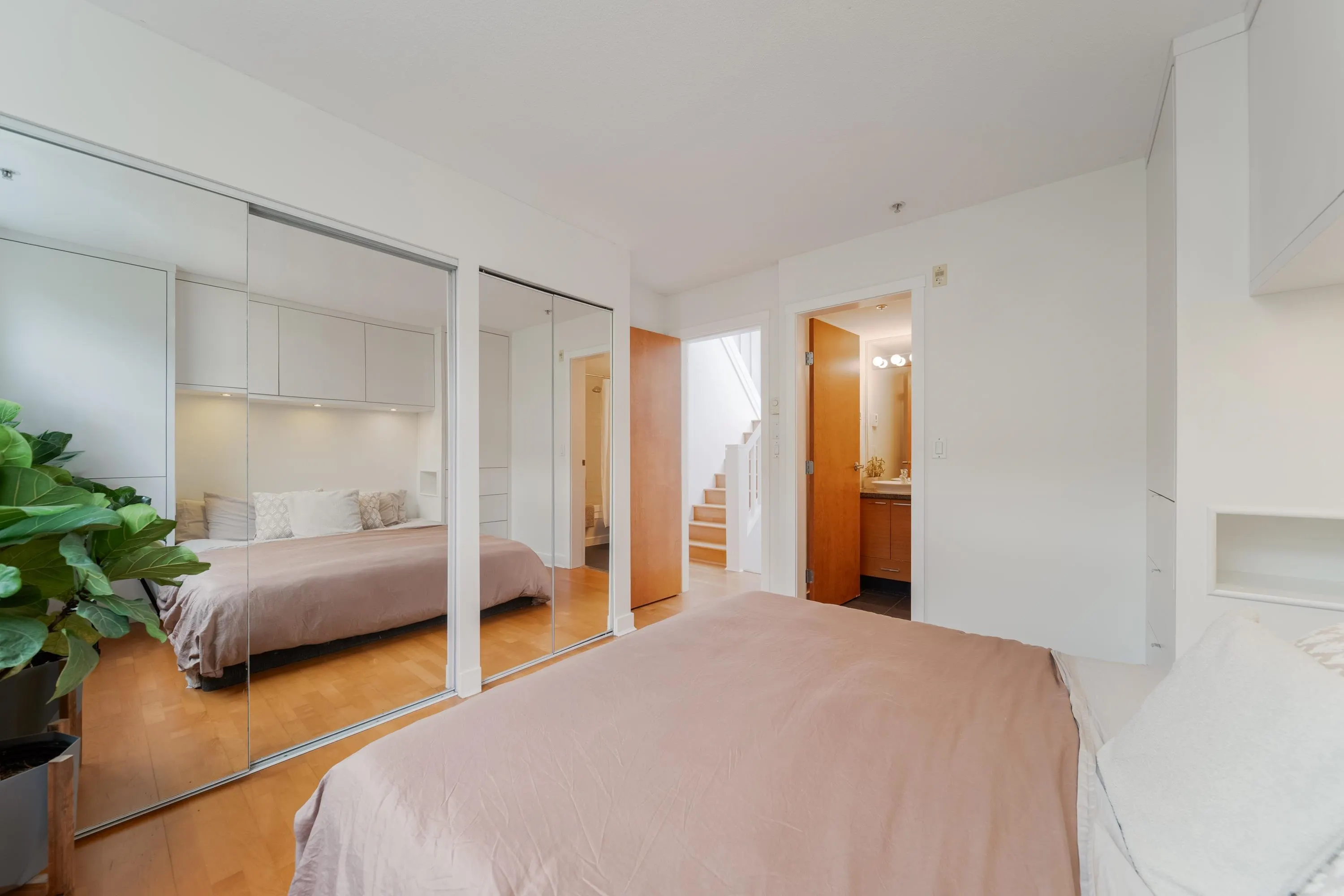 1250 W 6th Avenue #9