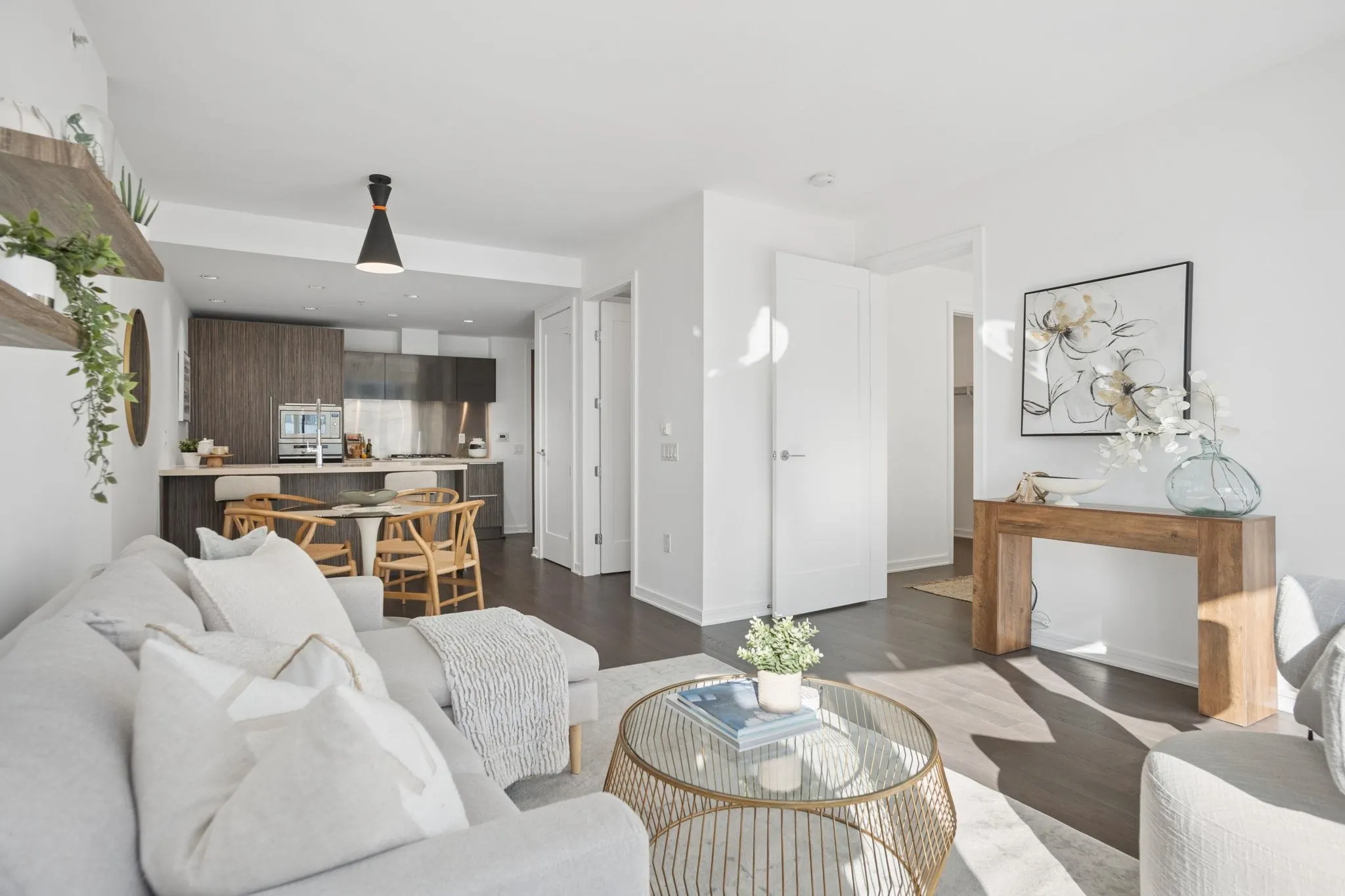 1661 Ontario Street #606