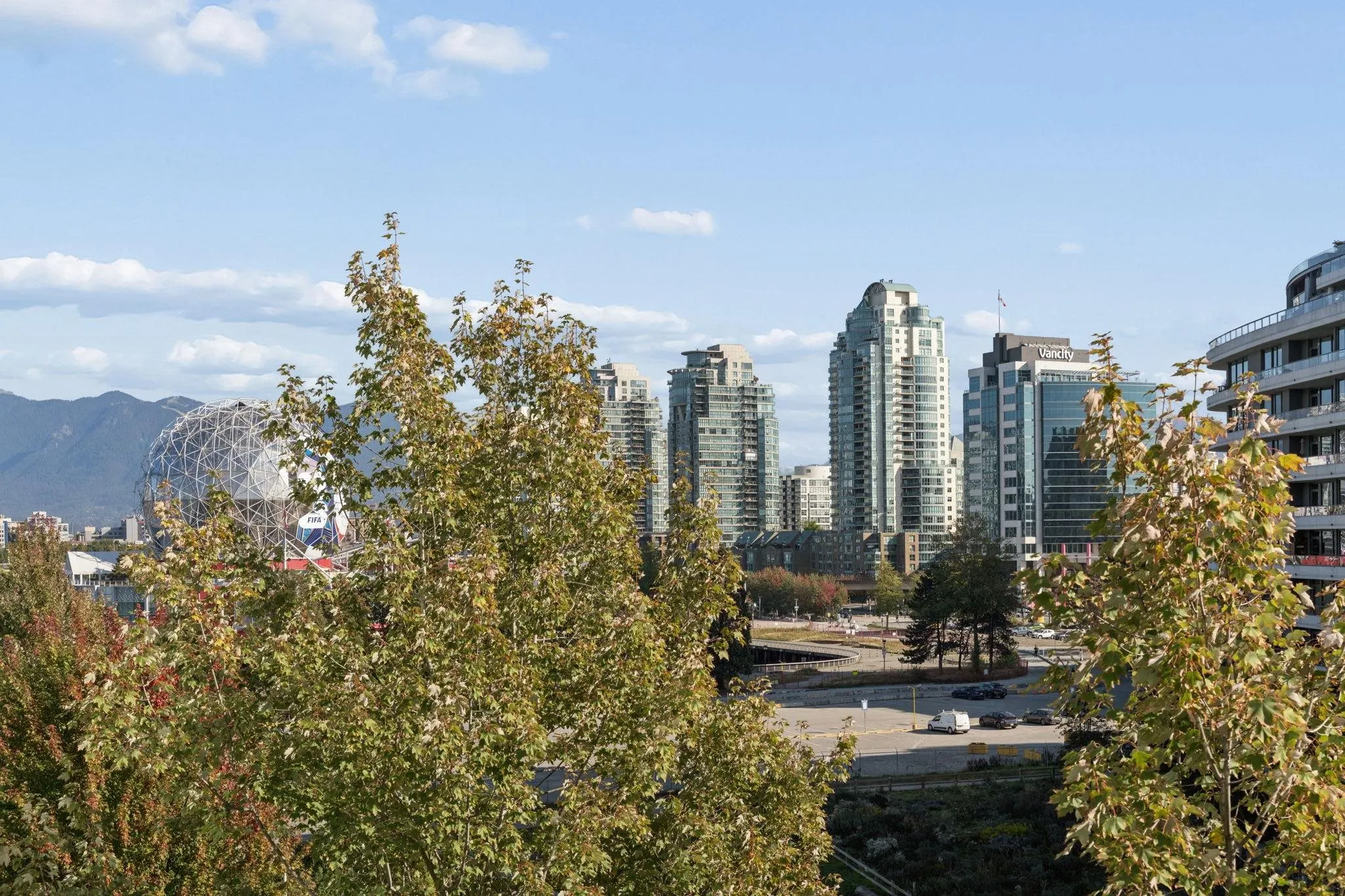 1661 Ontario Street #606