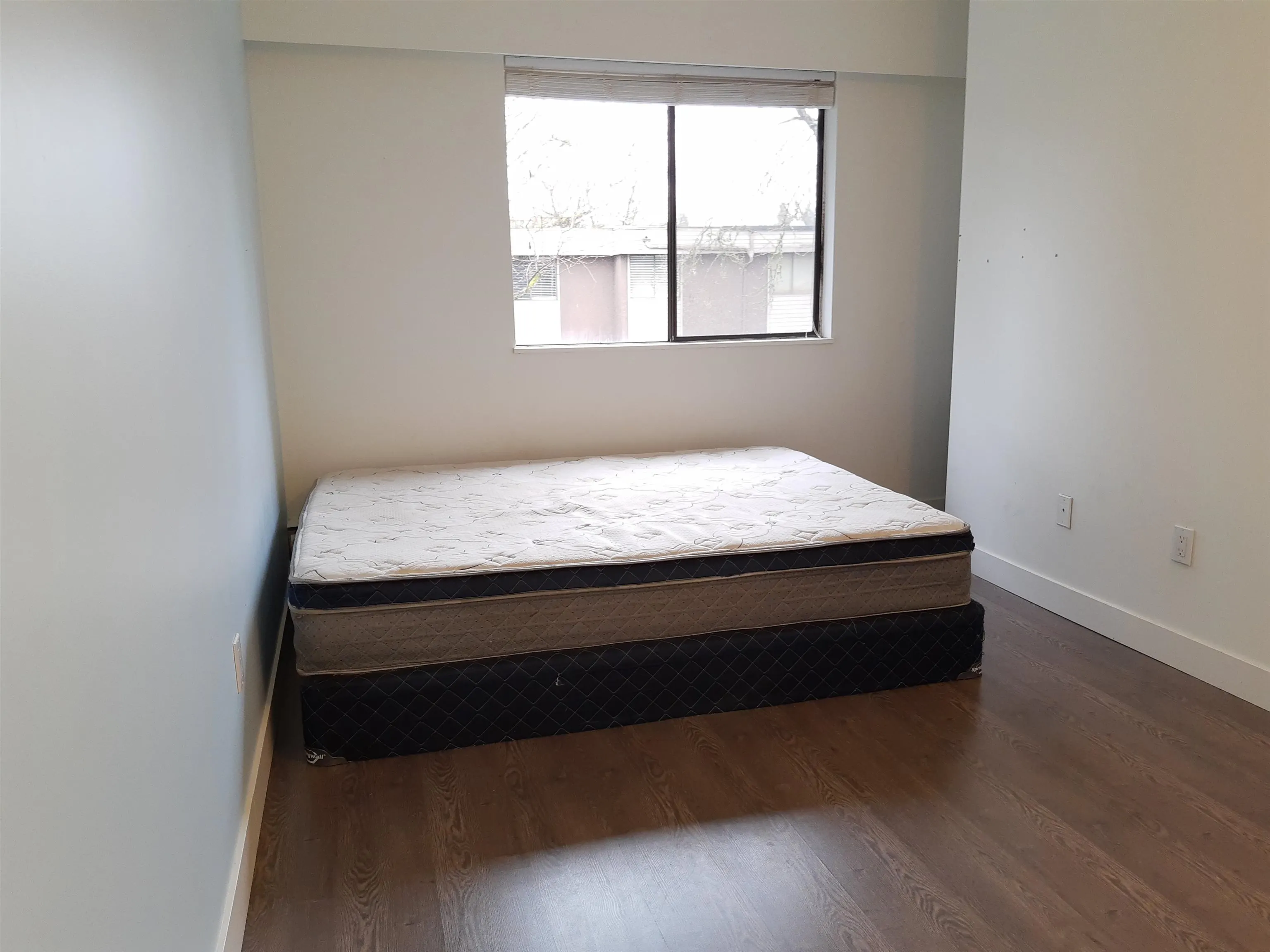 2441 Kelly Avenue #31