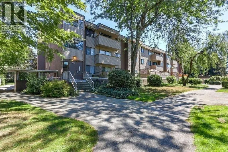 2441 Kelly Avenue #31