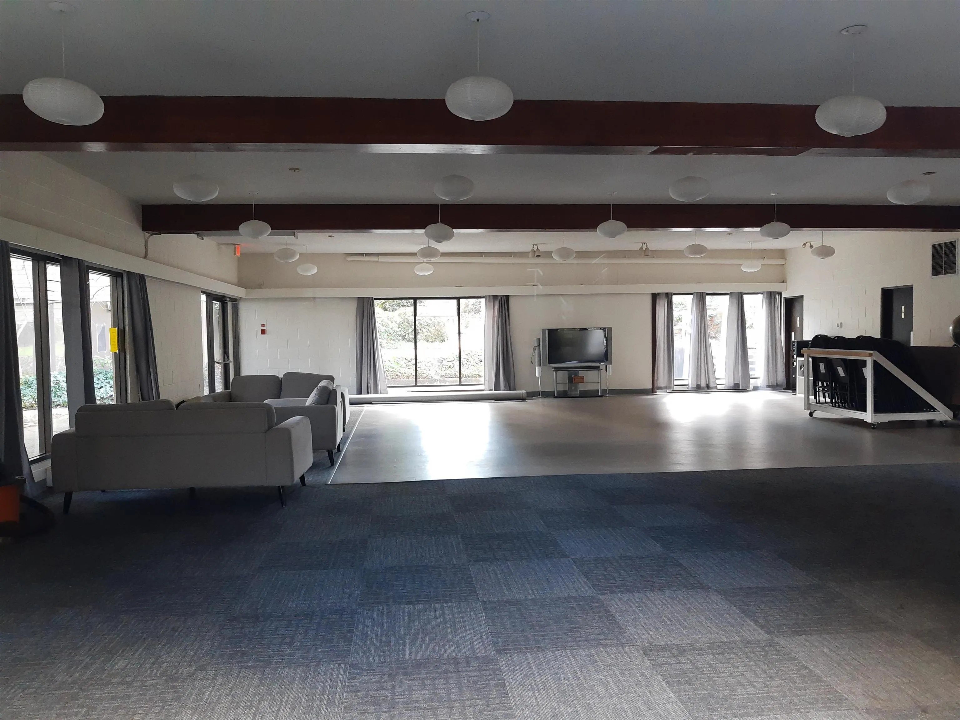 2441 Kelly Avenue #31