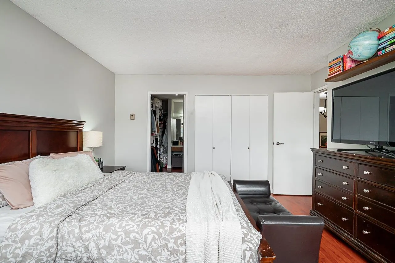 6531 Pimlico Way