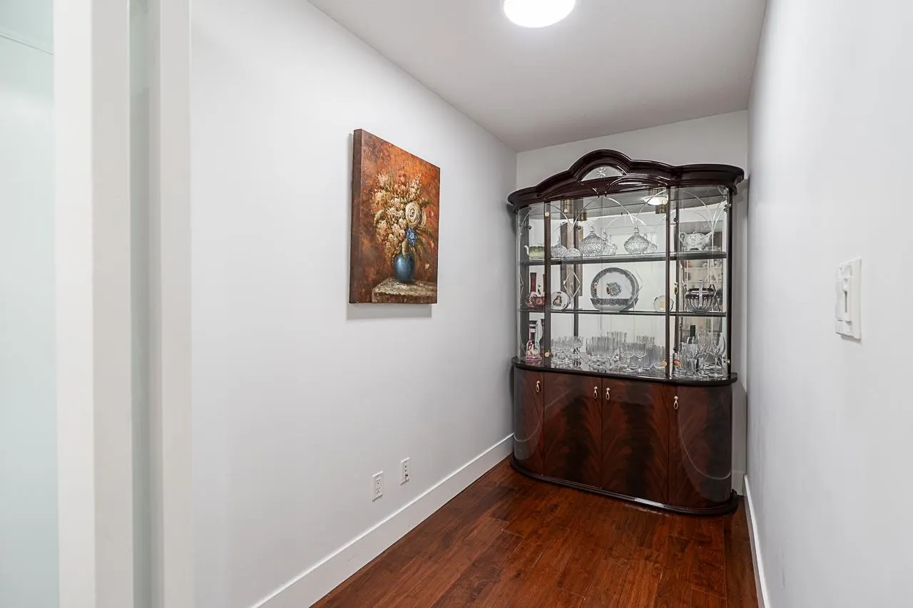 2959 Glen Drive #1203