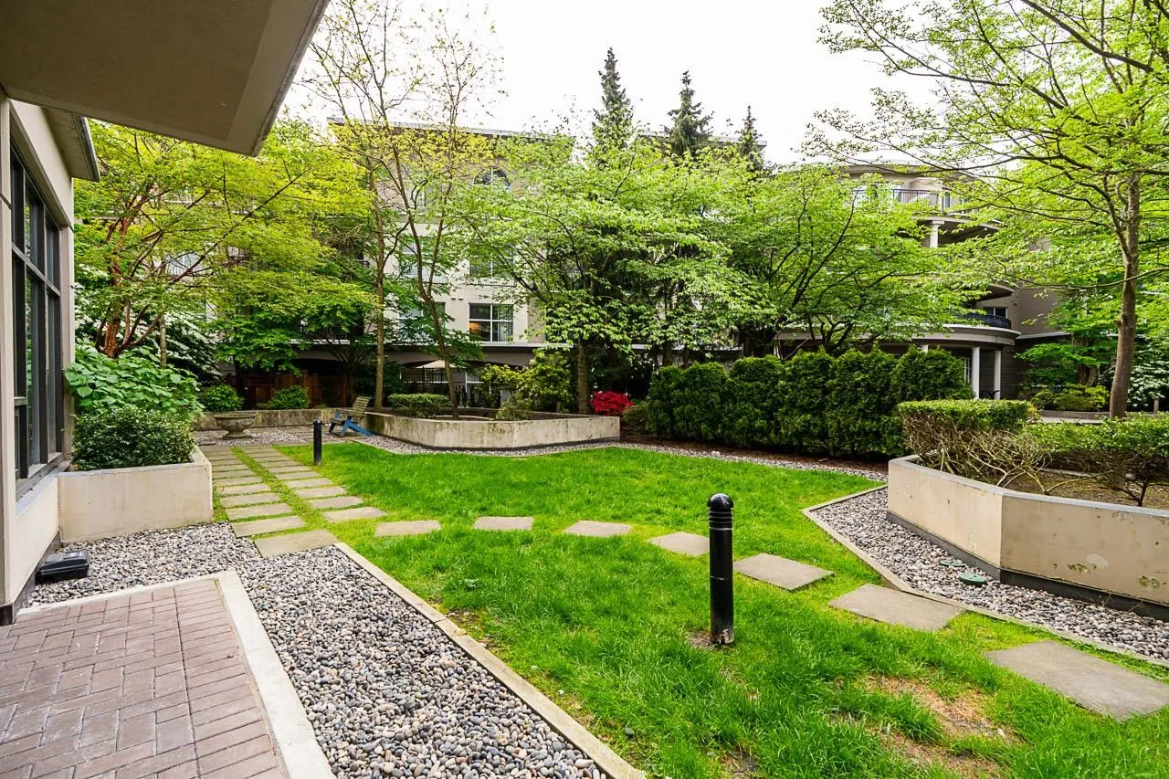 2959 Glen Drive #1203