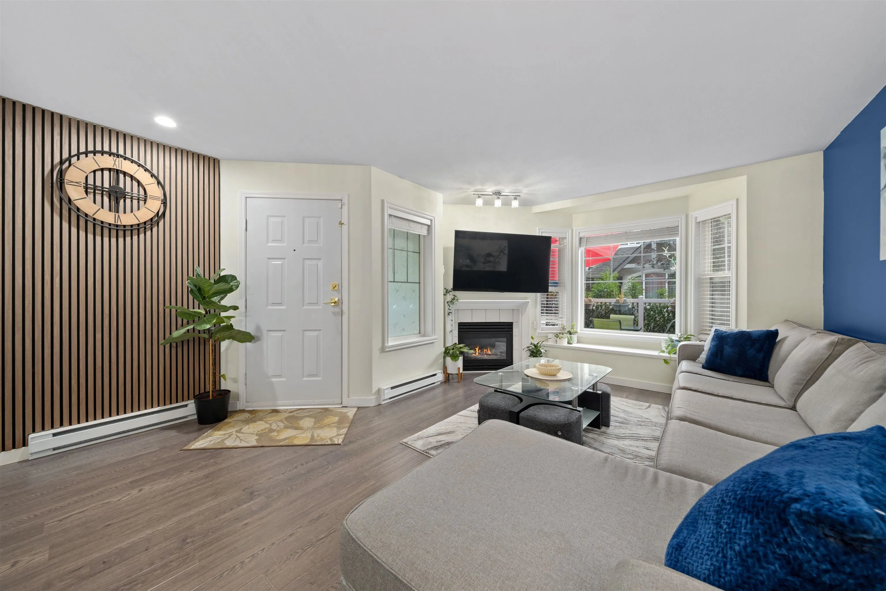 23085 118 Avenue #42
