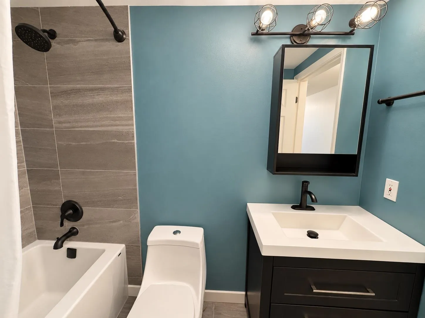 137 W 17th Street #504