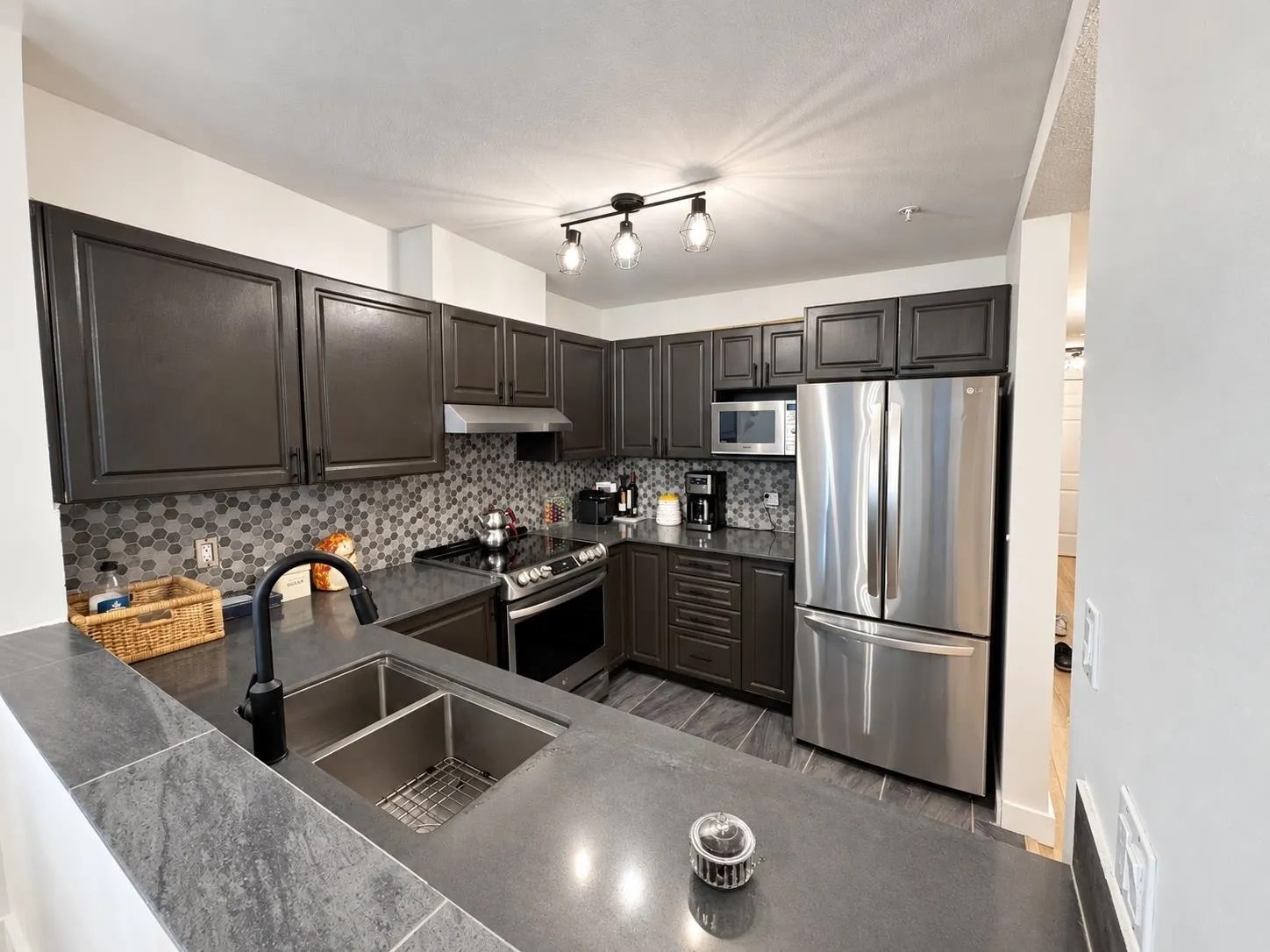 137 W 17th Street #504