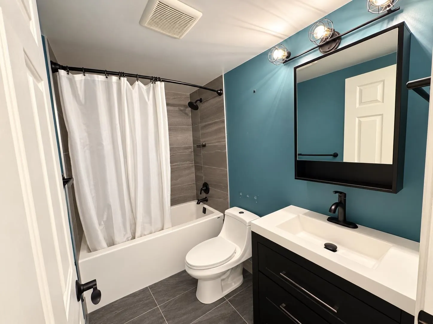 137 W 17th Street #504