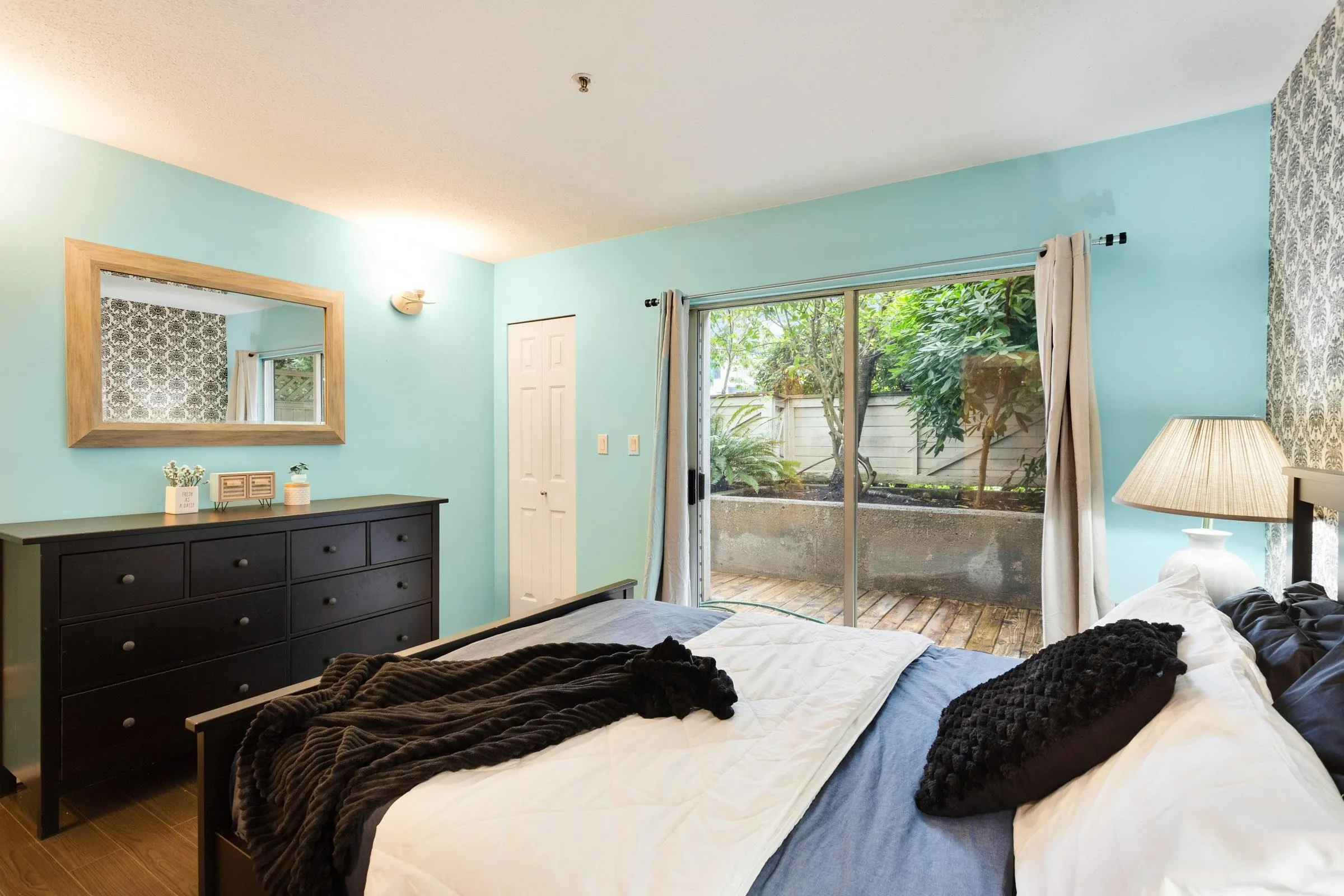 3270 W 4th Avenue #101