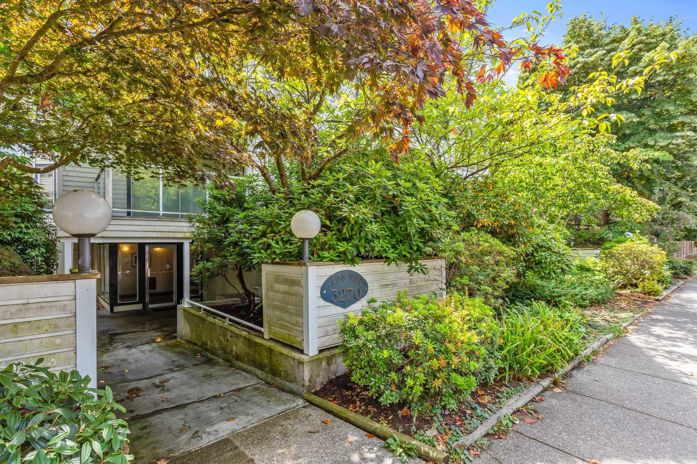 3270 W 4th Avenue #101