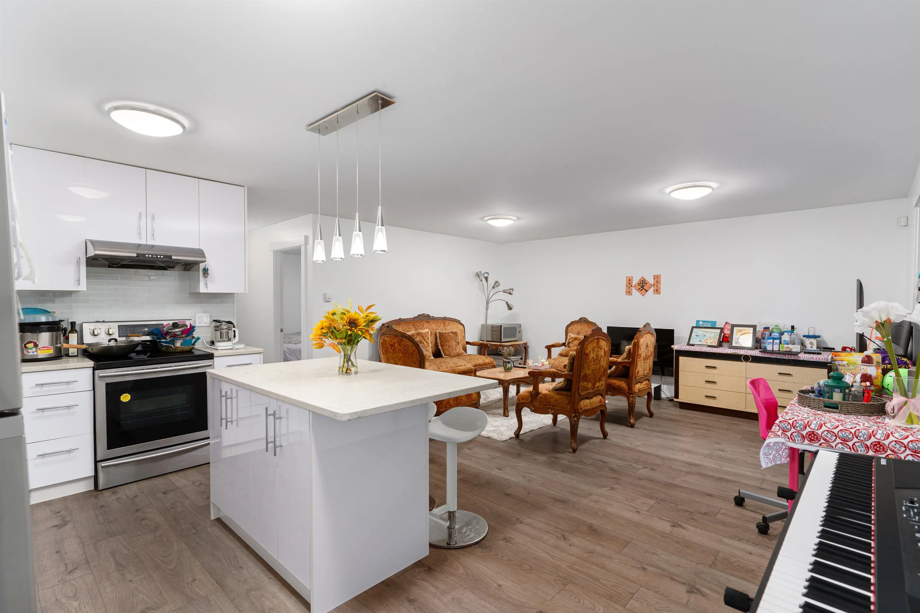 4168 Highland Boulevard