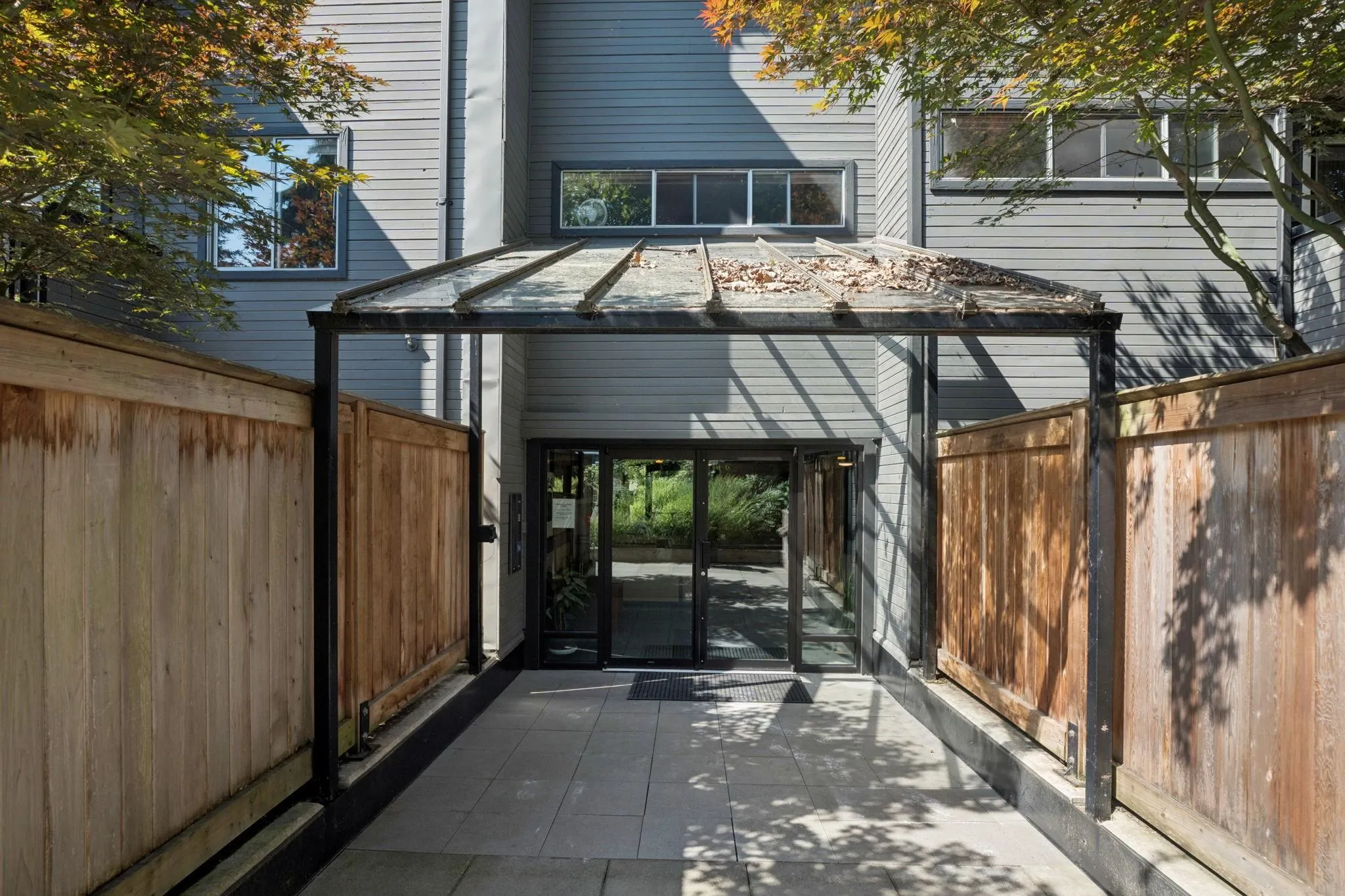 230 Mowat Street #303