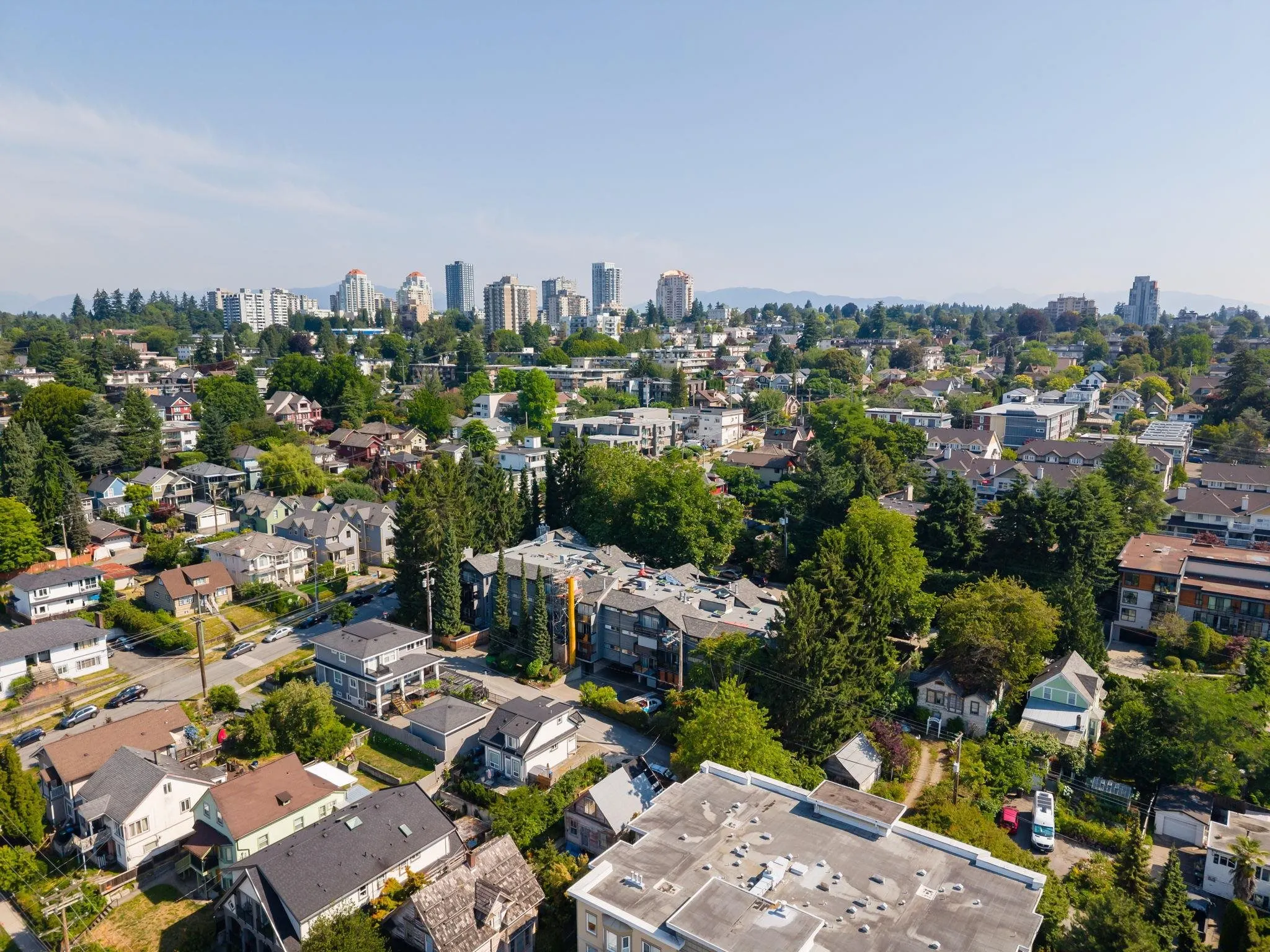 230 Mowat Street #303