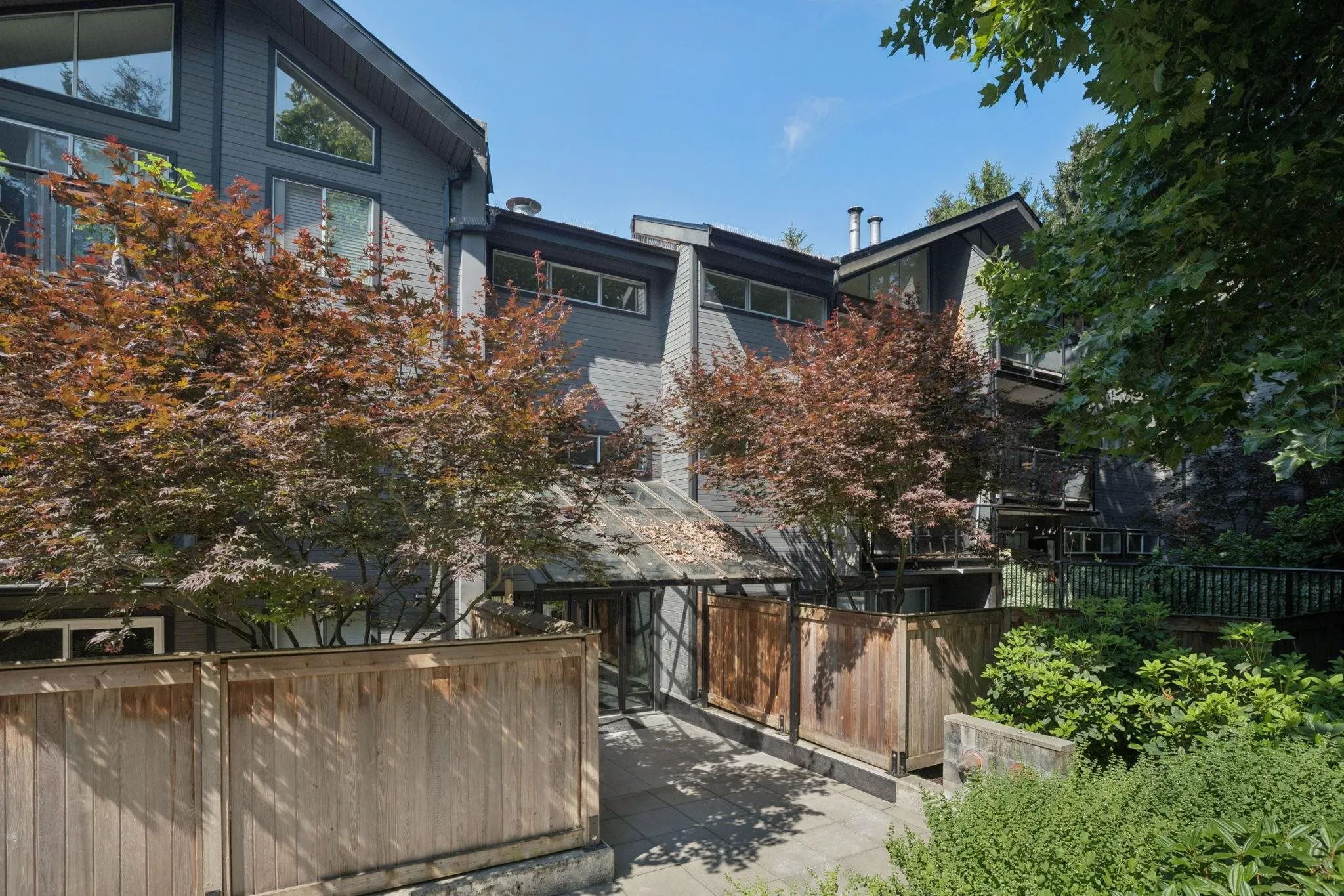 230 Mowat Street #303