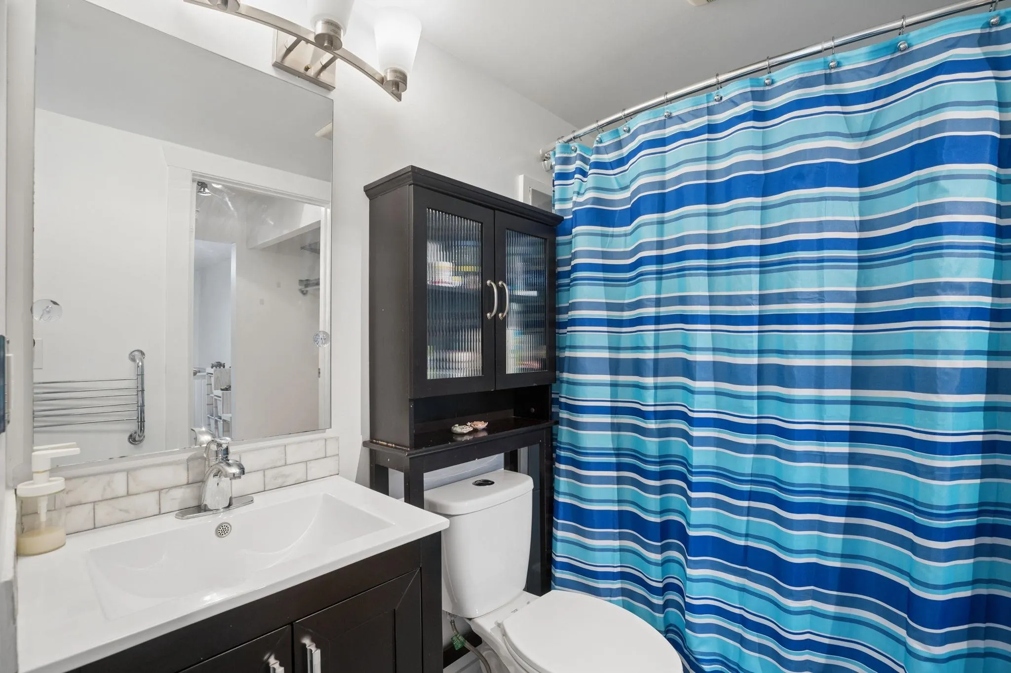230 Mowat Street #303