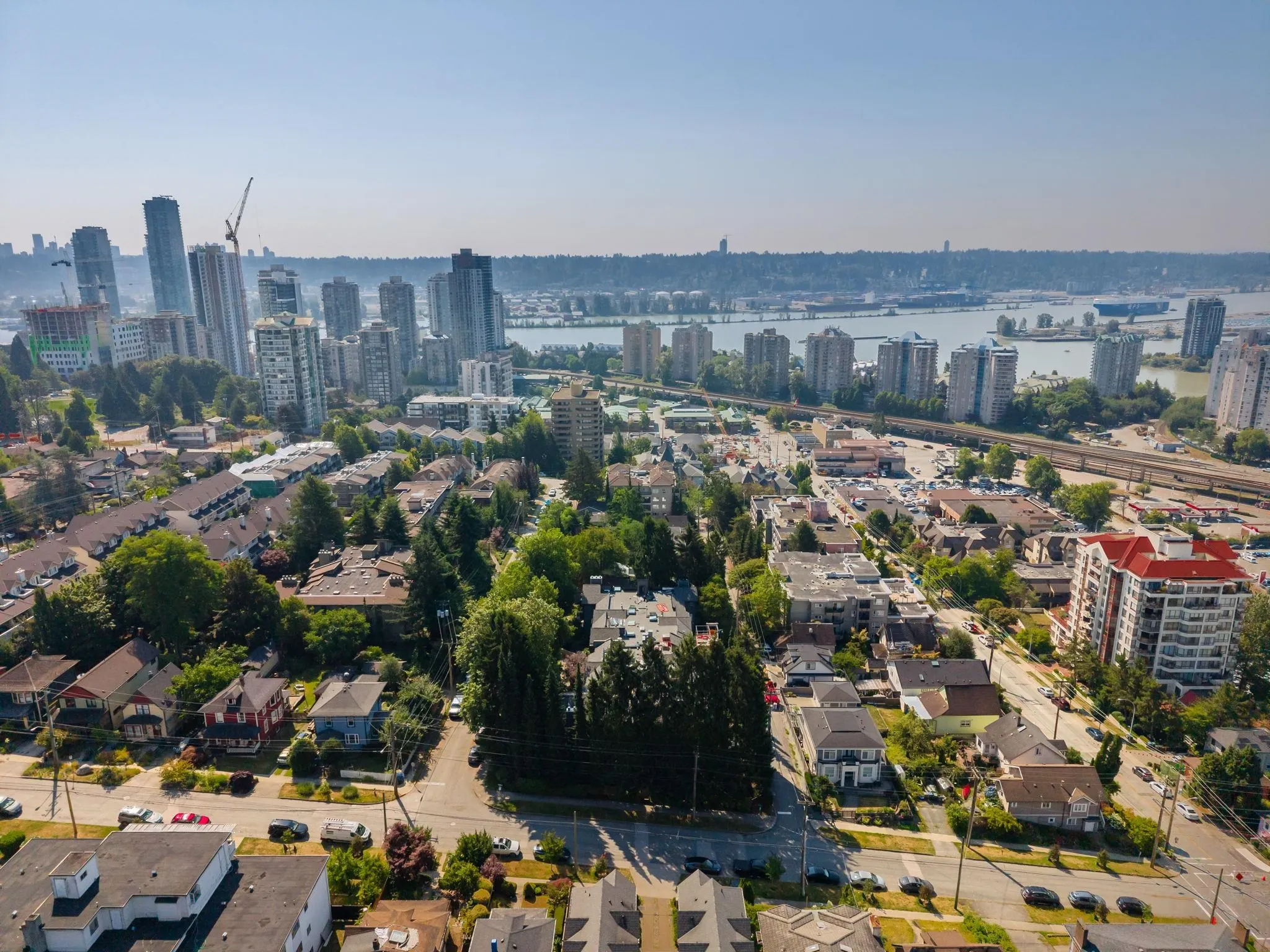 230 Mowat Street #303