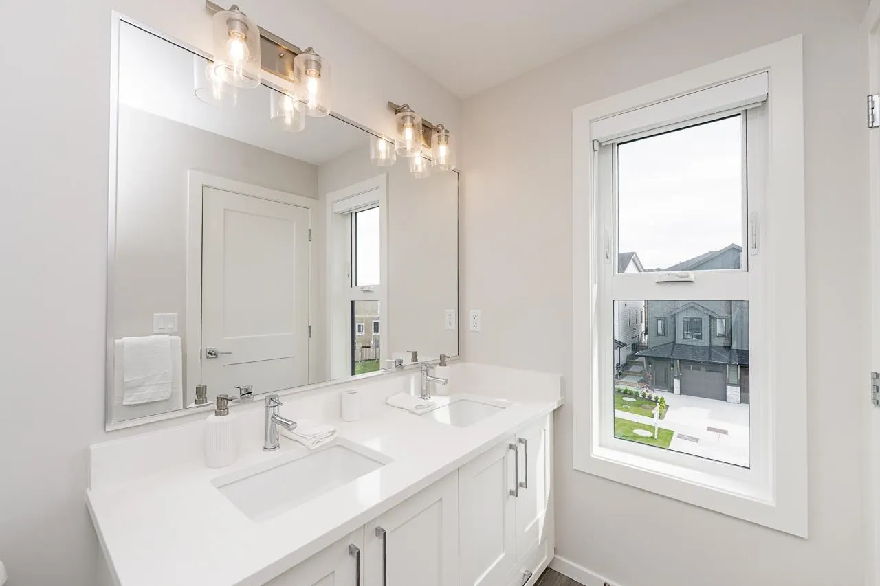 1833 165a Avenue #101