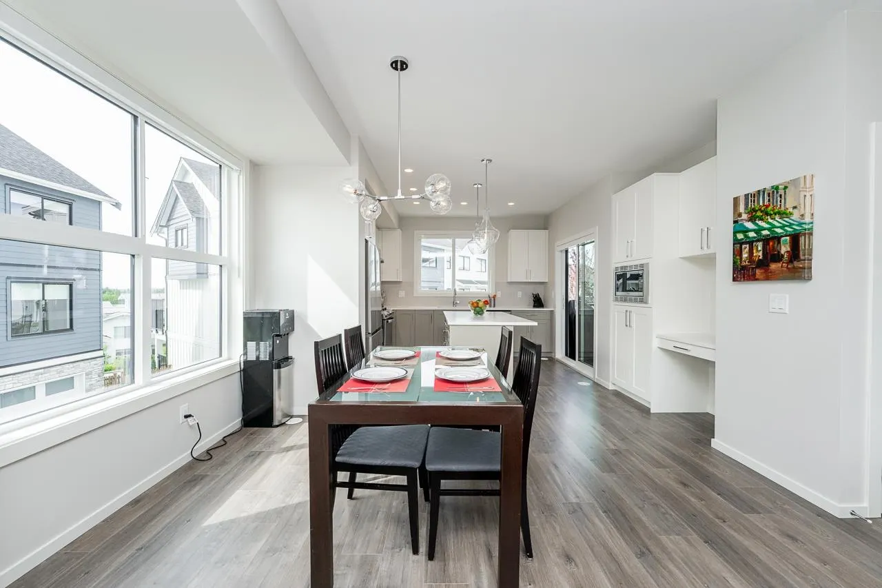 1833 165a Avenue #101