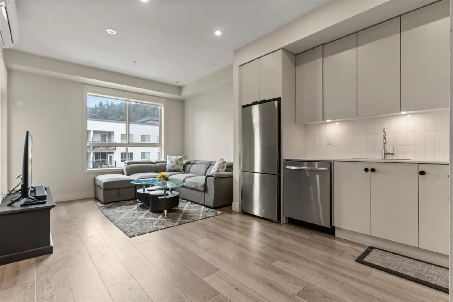 45511 Campus Drive #410