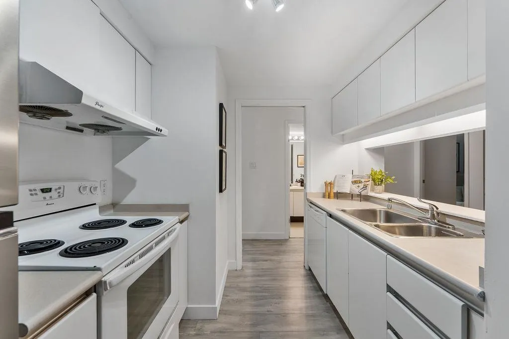 1238 Melville Street #1506