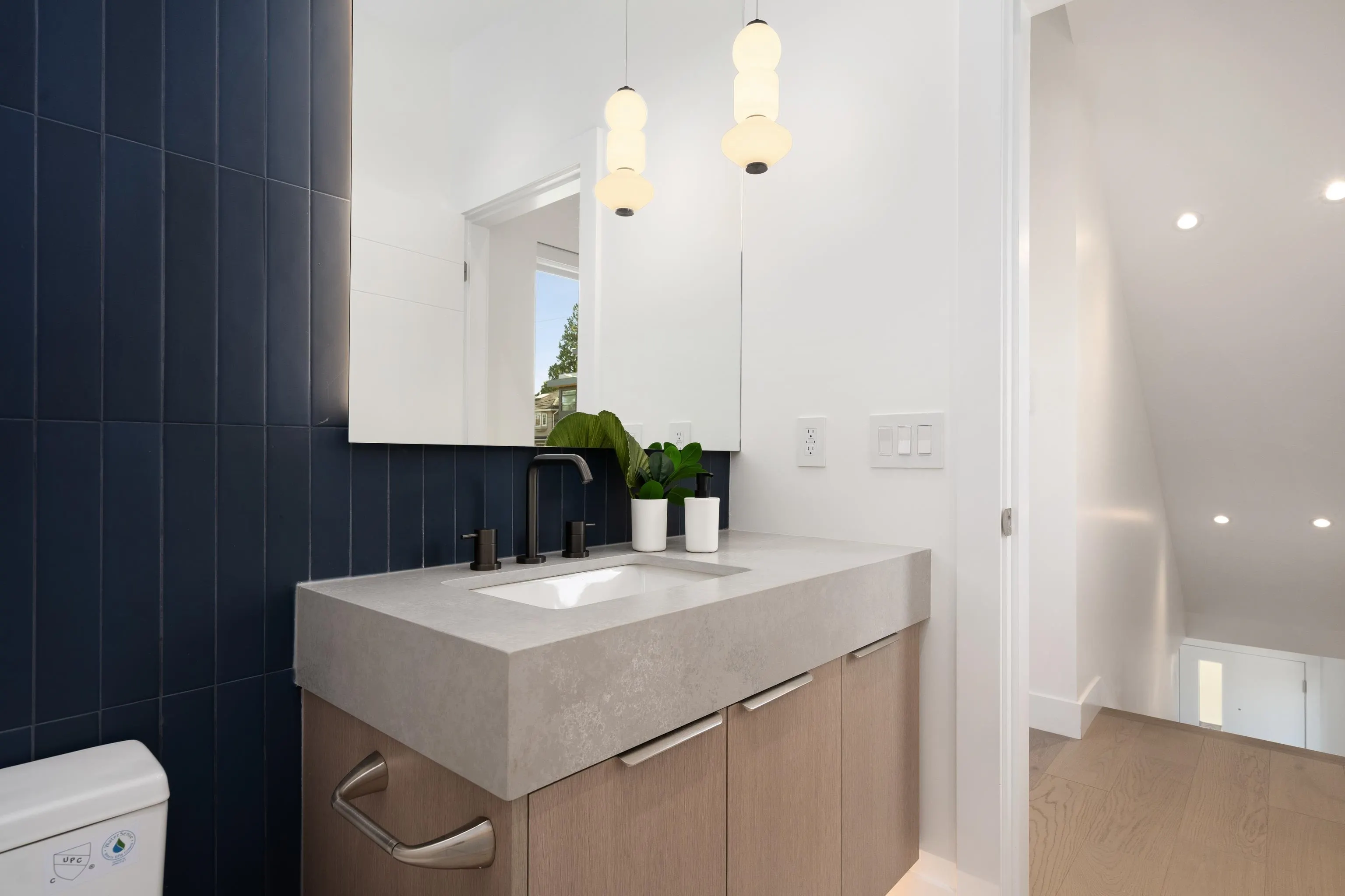 8483 16 Avenue #1