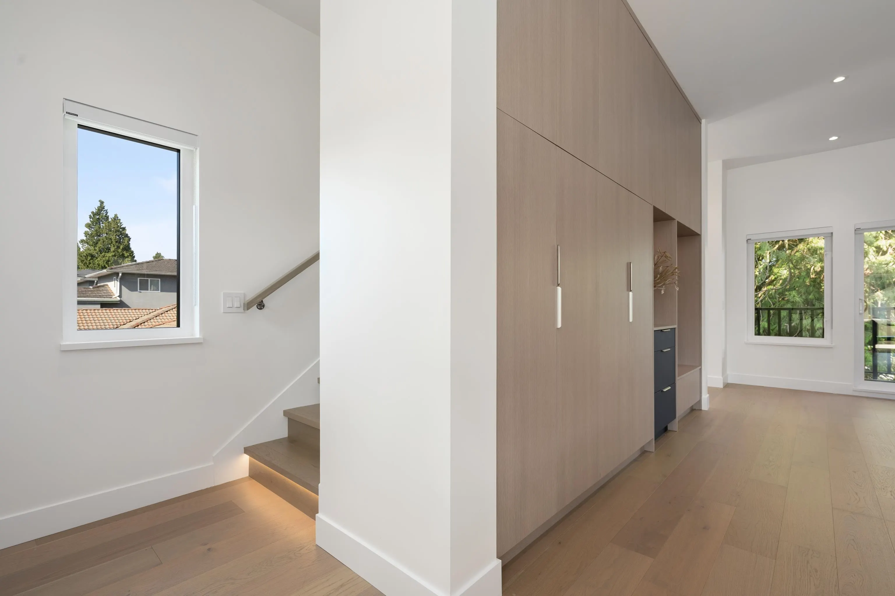 8483 16 Avenue #1