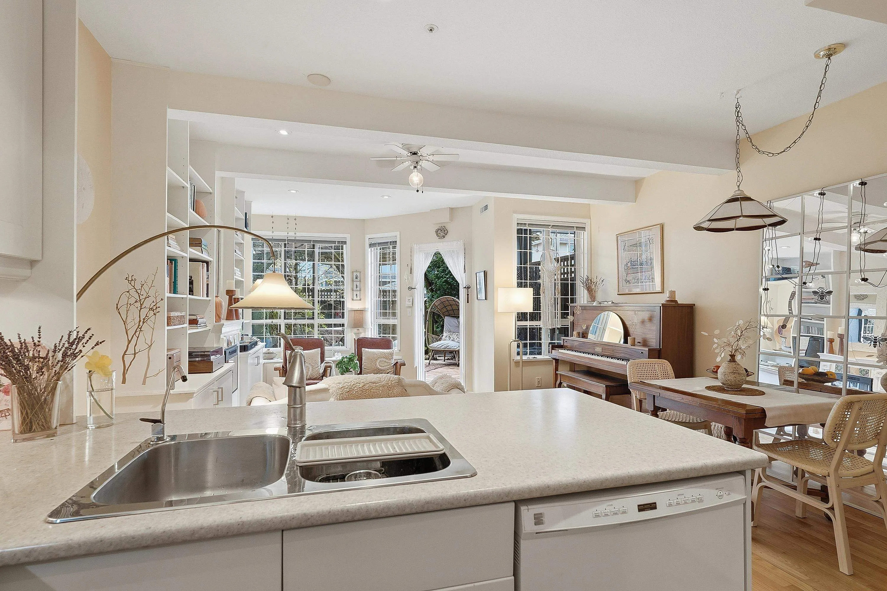 3440 W Broadway #123
