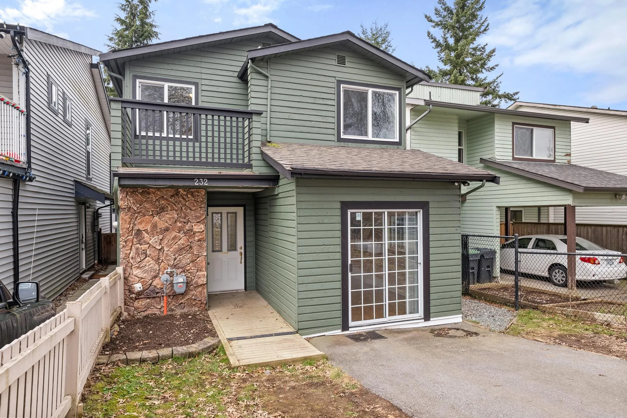232 Davis Crescent