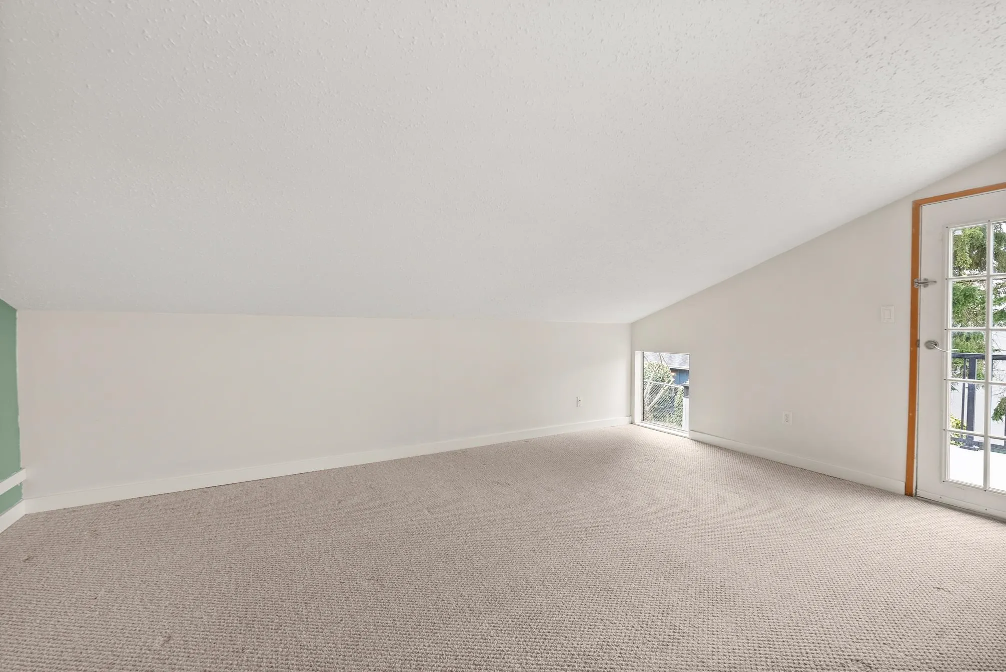 232 Davis Crescent