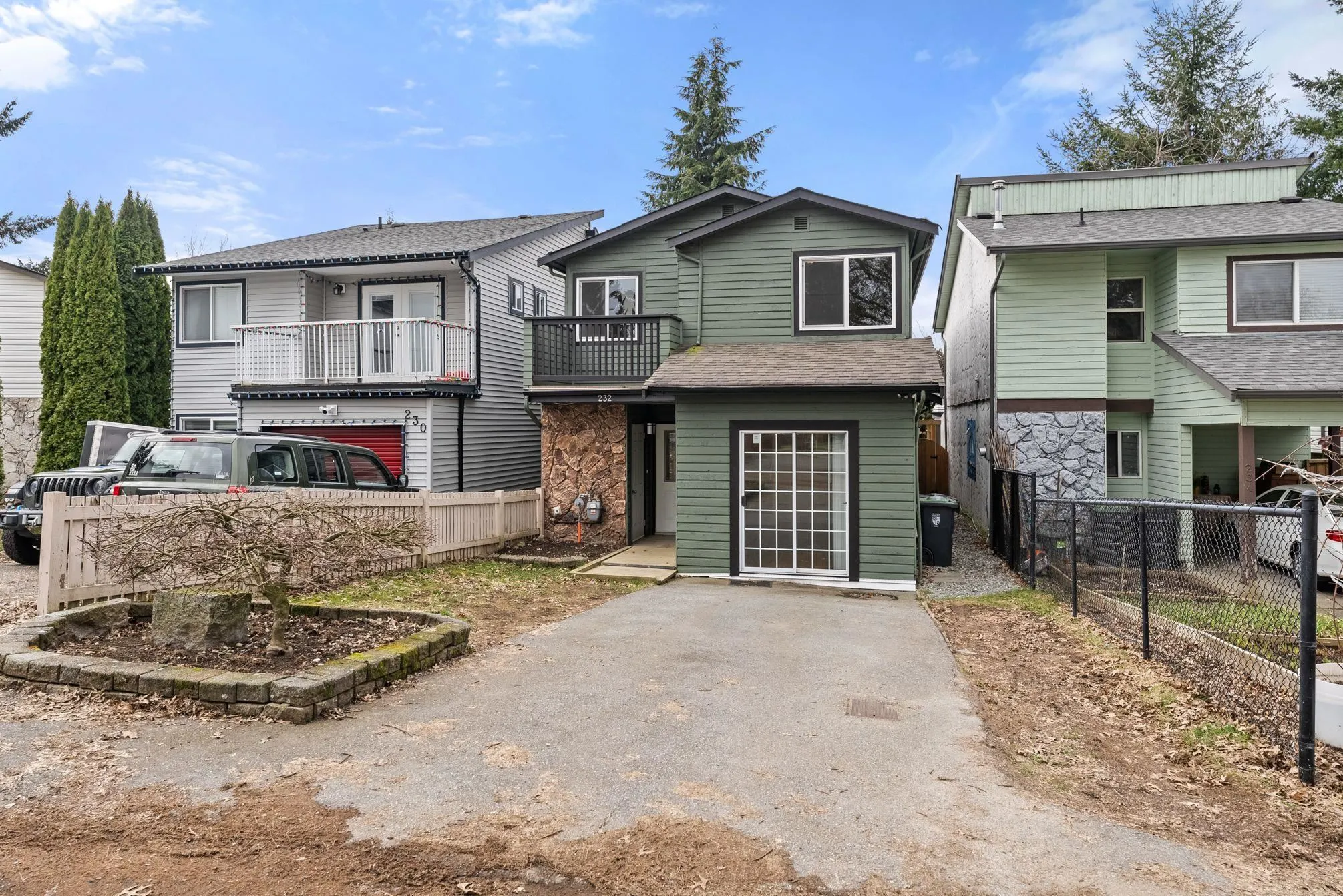 232 Davis Crescent