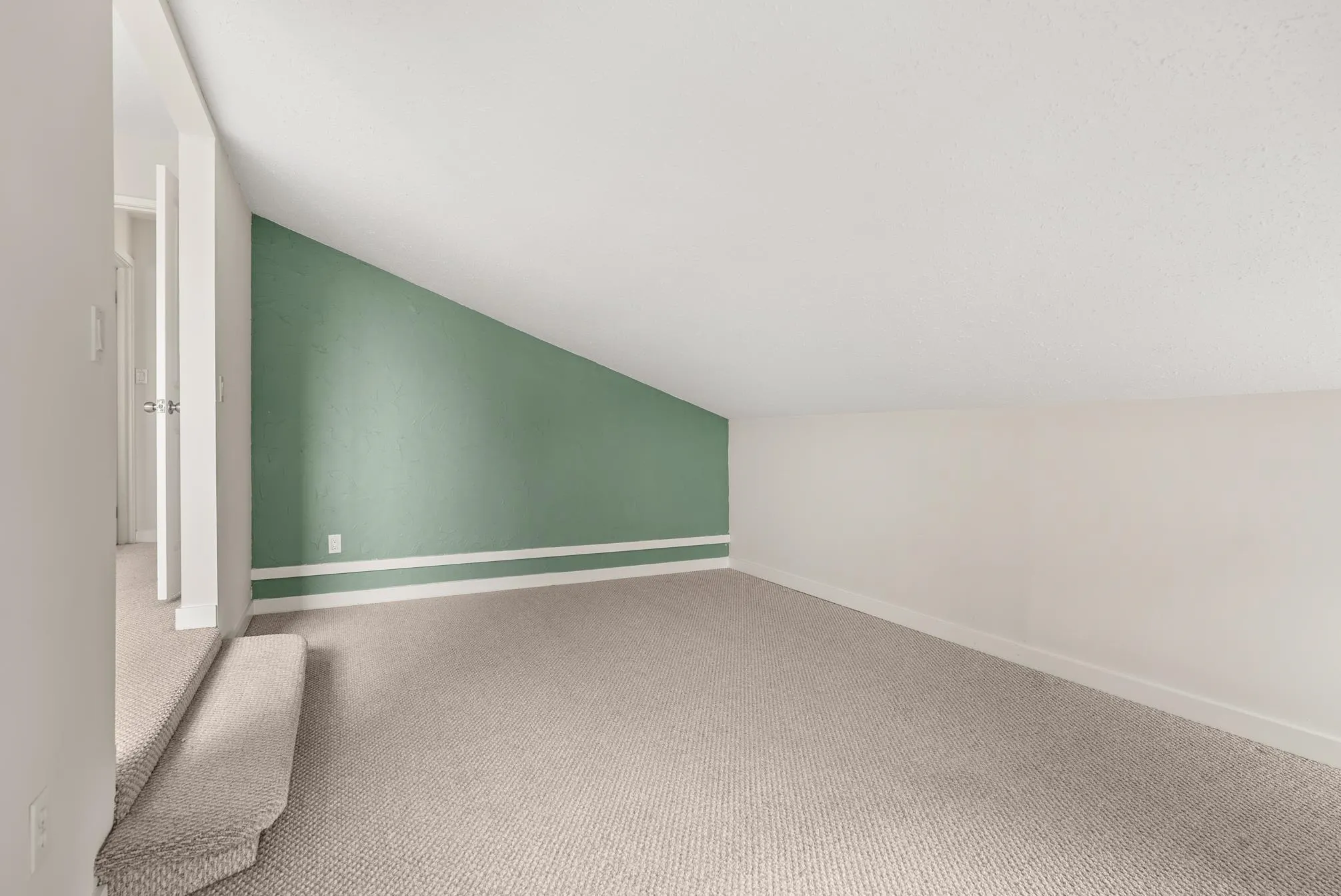 232 Davis Crescent