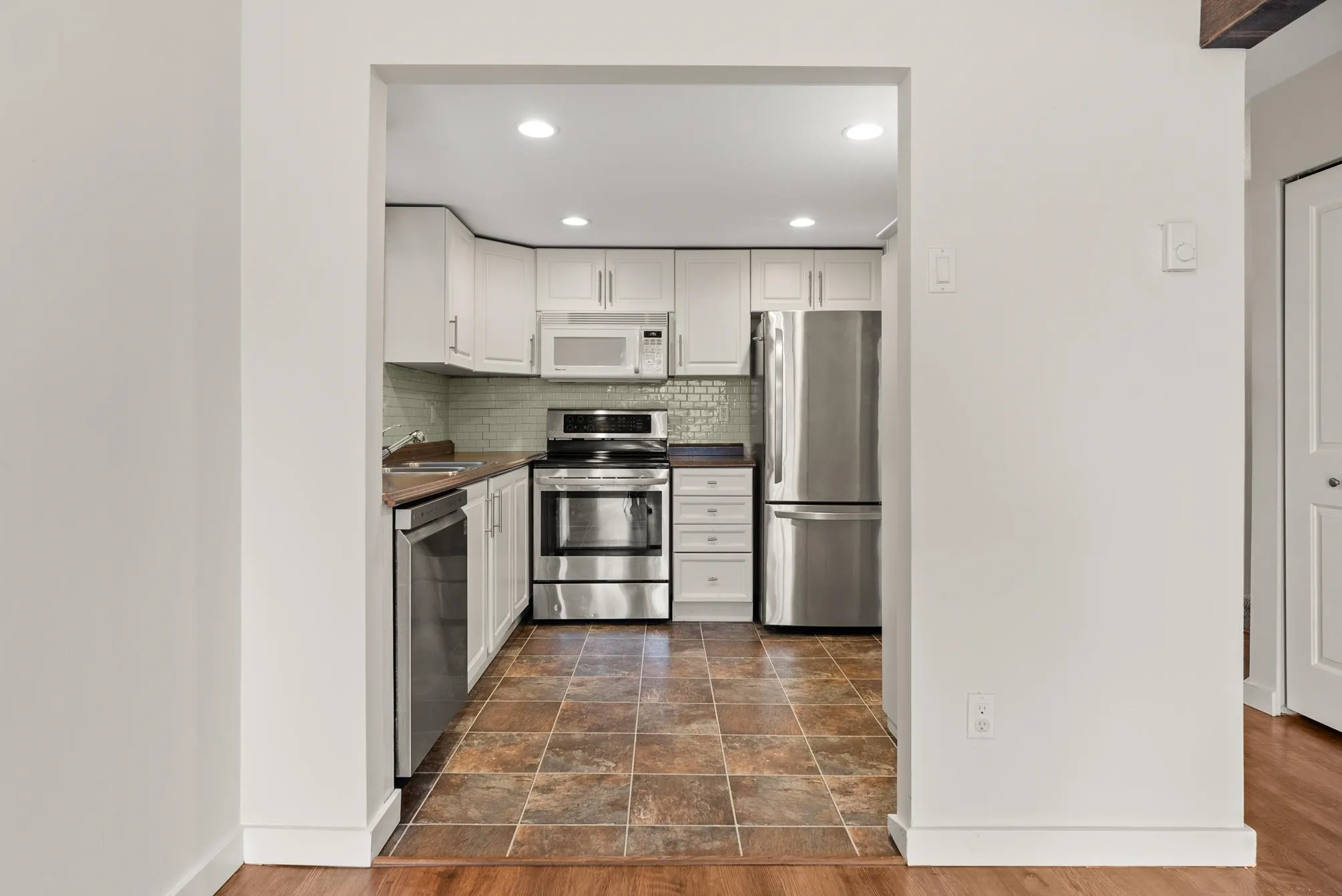 232 Davis Crescent