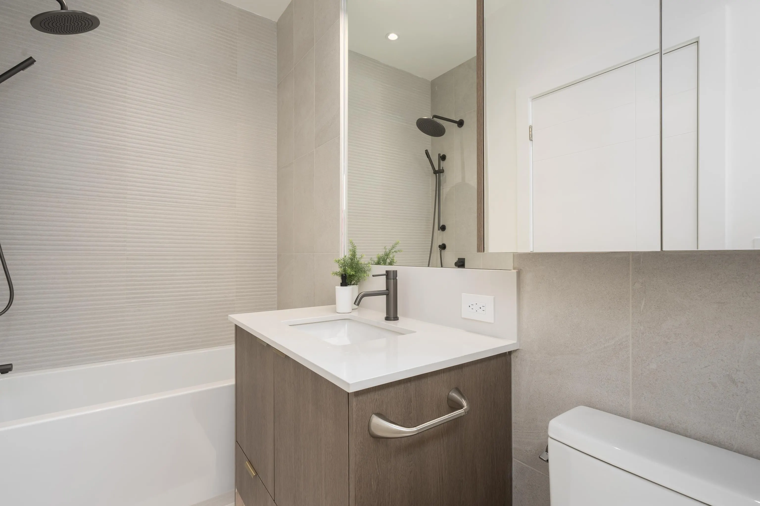 8483 16 Avenue #2