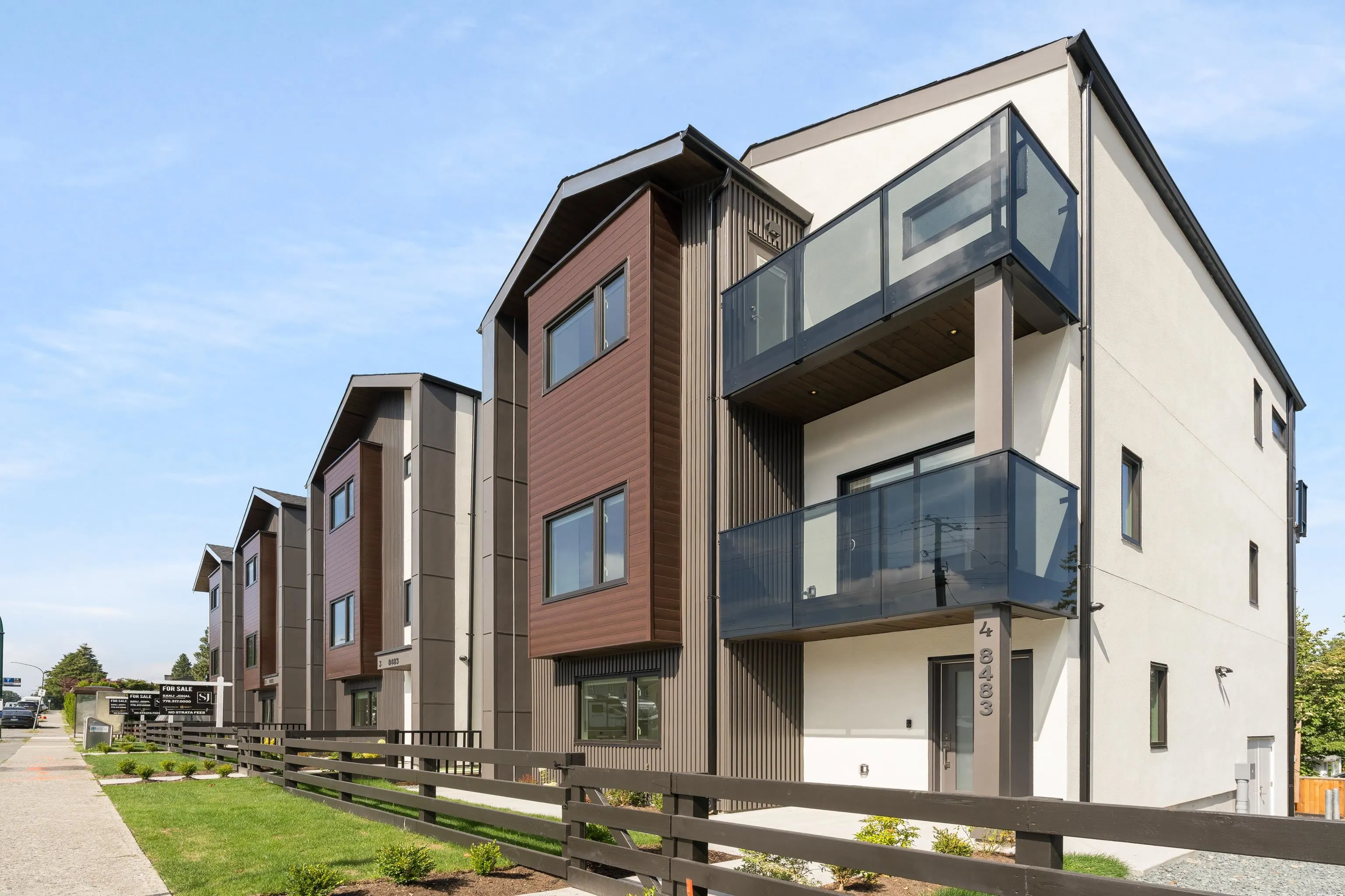 8483 16 Avenue #2